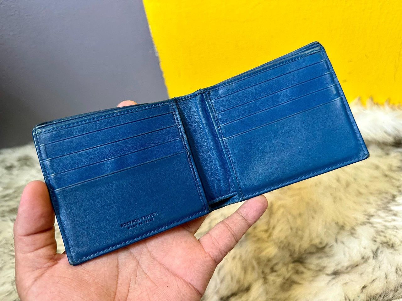 Bottega Veneta Authentic Bottega Veneta Intrecciato Piccolo Two Tone Bifold Size ONE SIZE - 5 Thumbnail