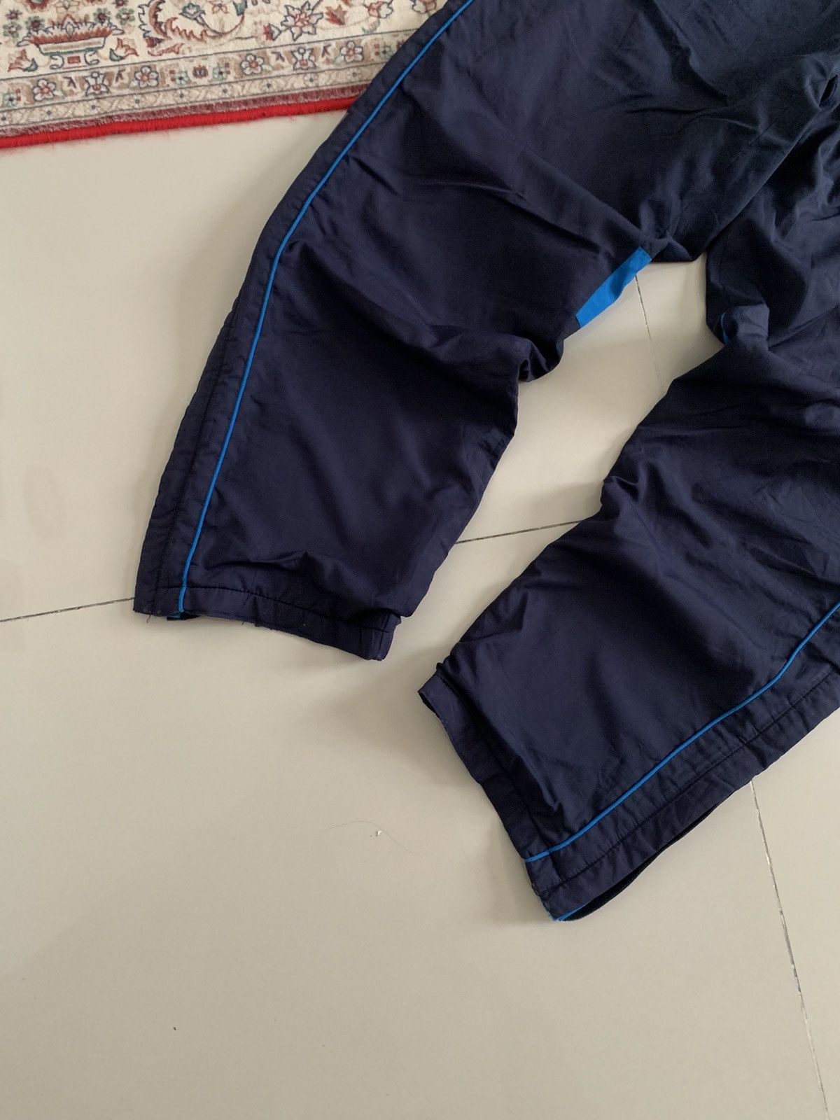 Umbro Vintage Umbro Y2k Baggy Trackpants Size US 34 / EU 50 - 2 Thumbnail