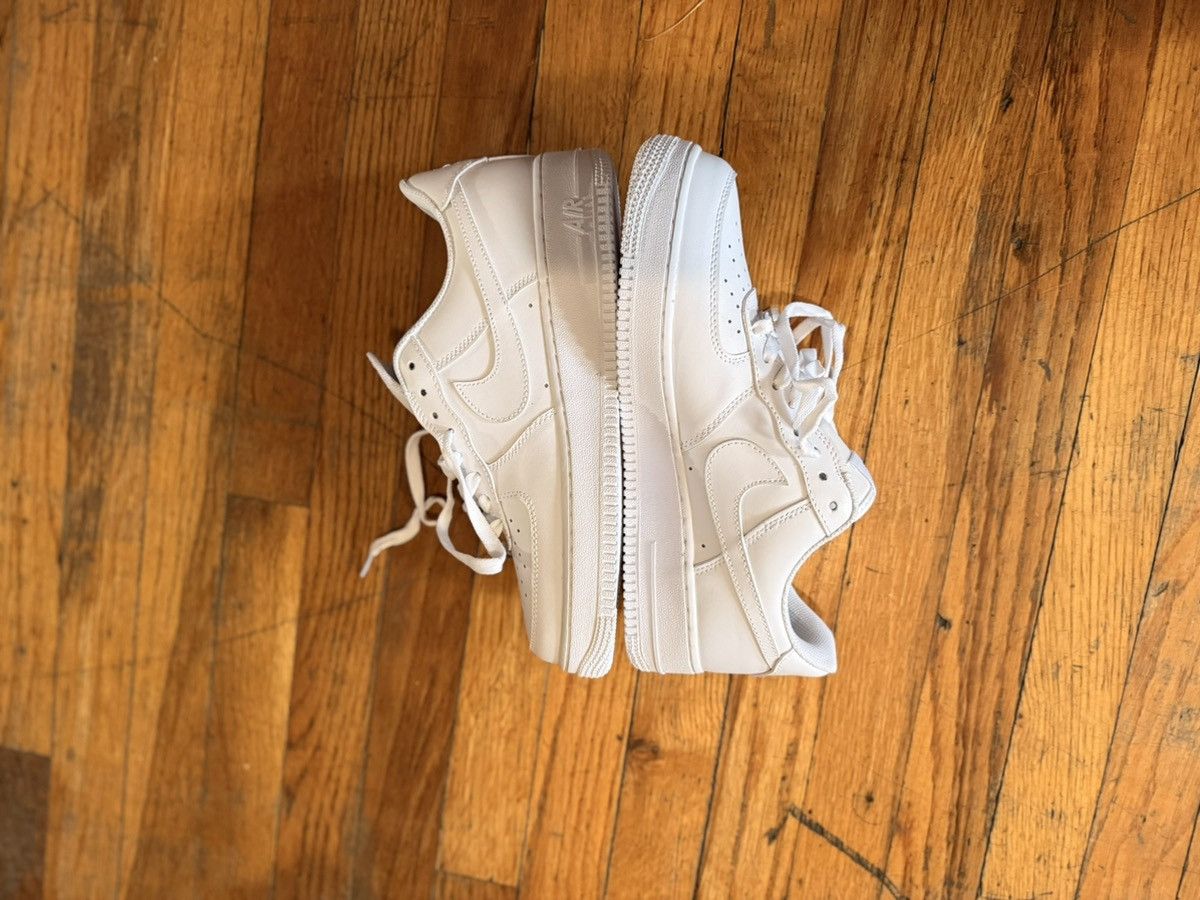 Nike White air force 1’s Size US 10 / EU 43 - 2 Thumbnail