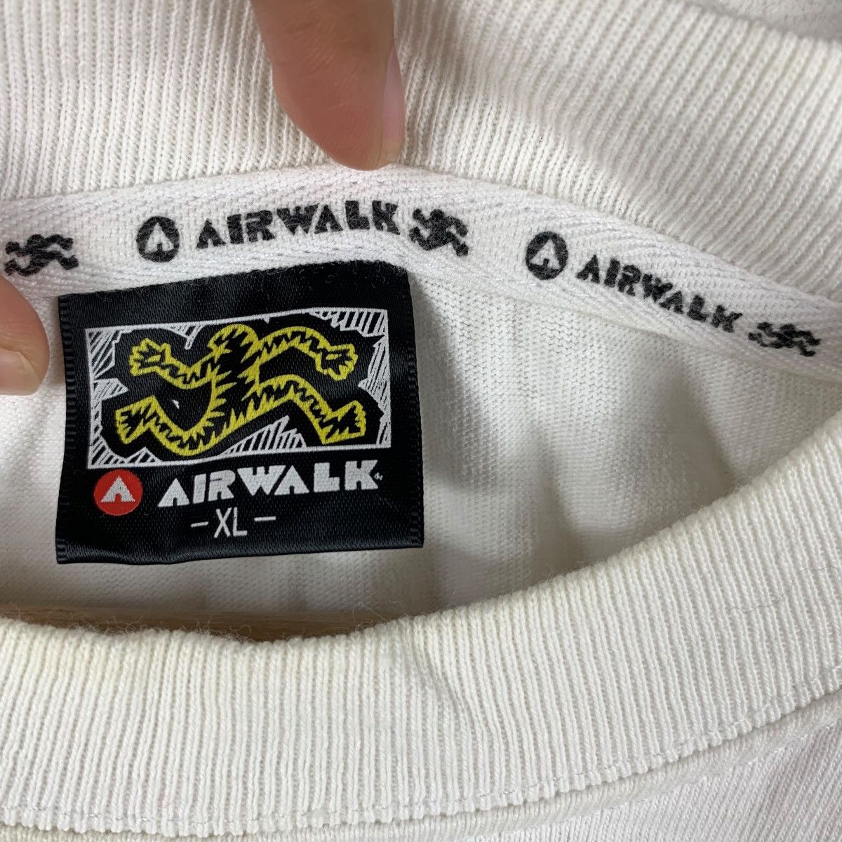 Airwalk AIRWALK SKATEBOARD STREETWEAR Striped Baggy Tee Shirt Top Size US XL / EU 56 / 4 - 8 Thumbnail