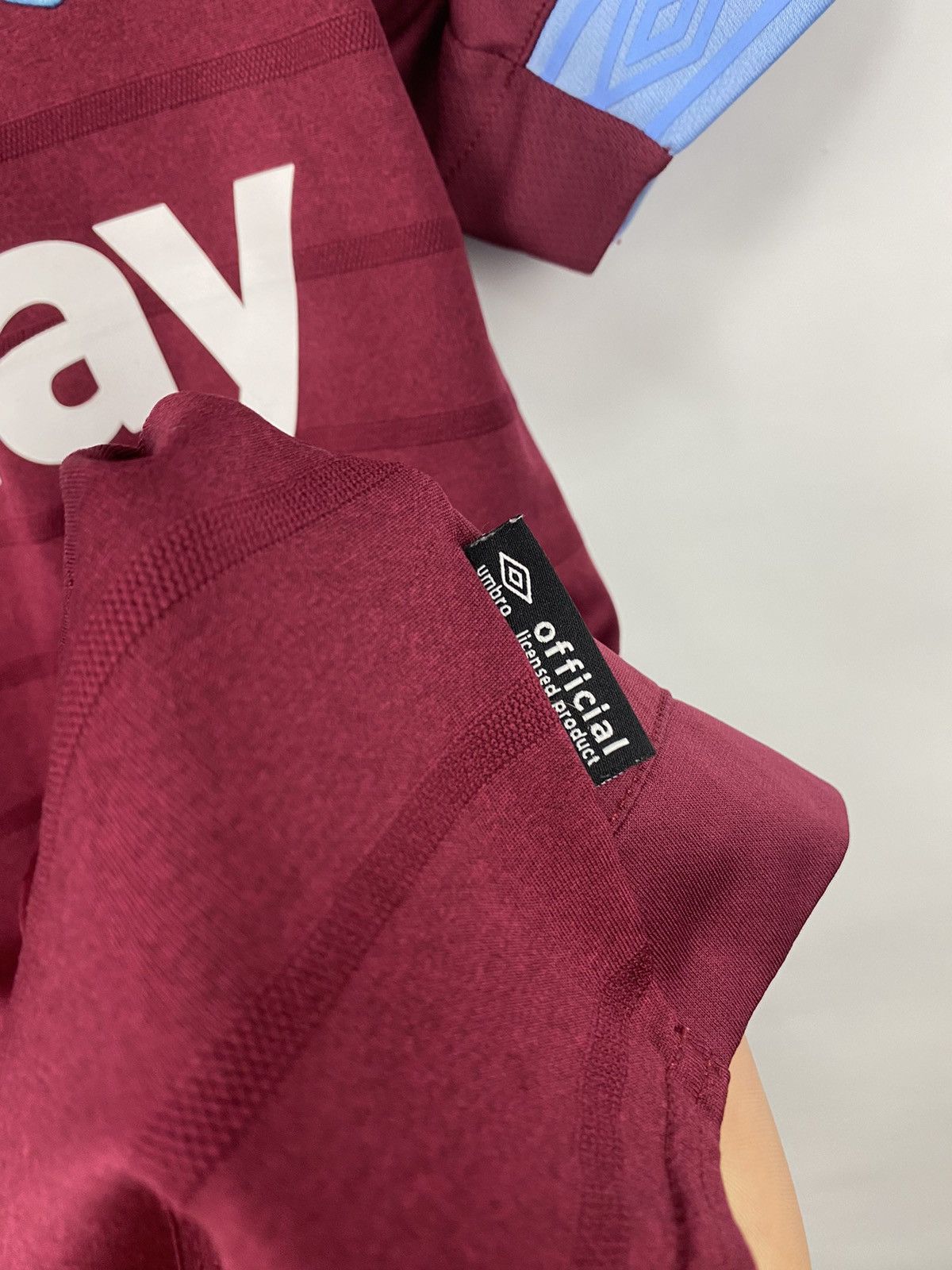 Umbro Vintage West Ham 2020/21 Umbro Soccer Jersey Rare Retro Hype Size US S / EU 44-46 / 1 - 7 Thumbnail