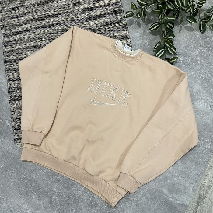 Beige nike best sale vintage sweatshirt