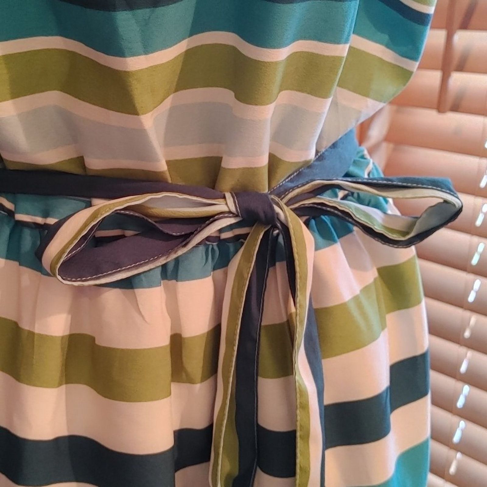 Banana Republic Banana Republic Sleeveless Dress w/ Sash Size M / US 6-8 / IT 42-44 - 4 Thumbnail