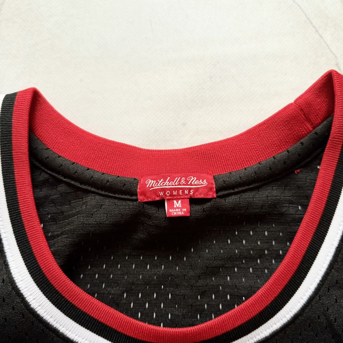 Mitchell & Ness Vintage NBA Chicago Bulls #91 Rodman Womens Jersey Size M / US 6-8 / IT 42-44 - 6 Thumbnail