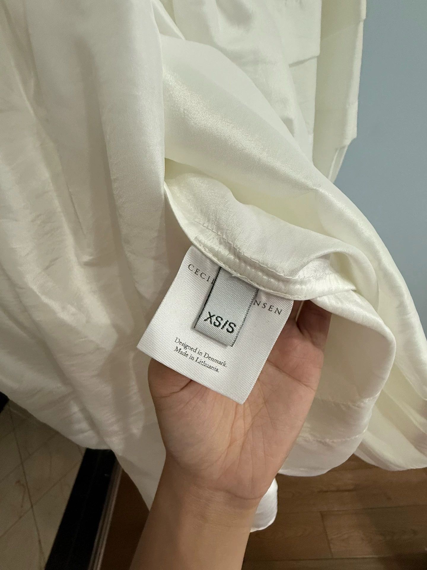 Cecilie Bahnsen Cecilie Bahnsen lustrous oversized 95new authentic dress Size XS / US 0-2 / IT 36-38 - 4 Thumbnail