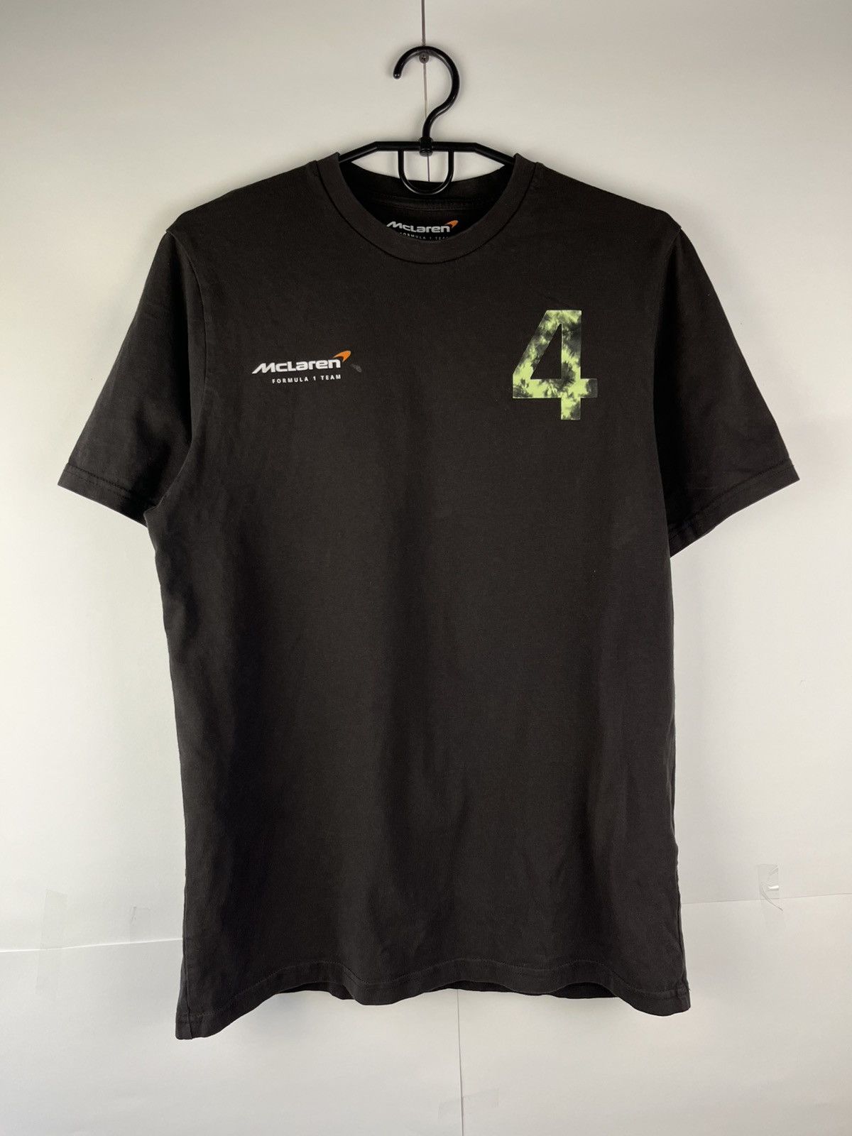Formula 1 McLaren Formula 1 Team Lando Norris 4 F1 Tee Shirt Size US M / EU 48-50 / 2 - 1 Thumbnail