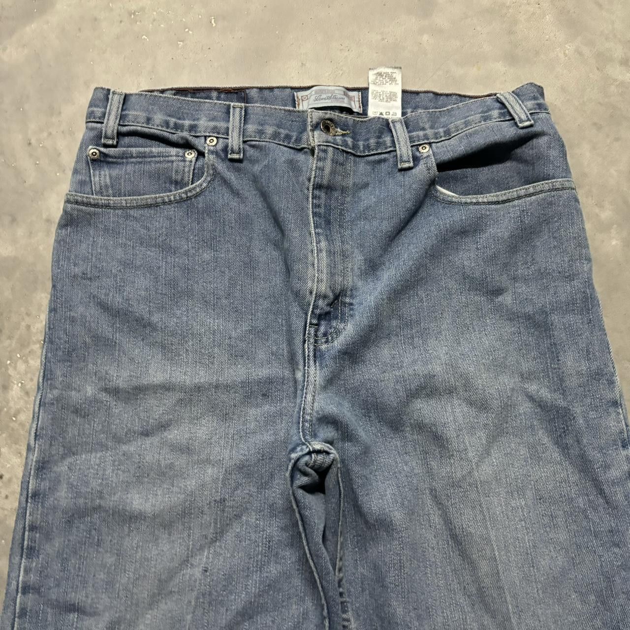 Levi's × Vintage Crazy Vintage Y2K/2000s Grunge Medium Wash Levis Essential Denim Jeans! Size US 34 / EU 50 - 5 Thumbnail