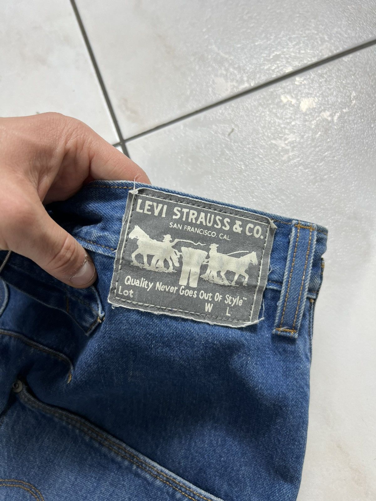 Levi's Vintage Levi’s engineered jeans y2k buckle back washed pants Size US 31 - 20 Thumbnail