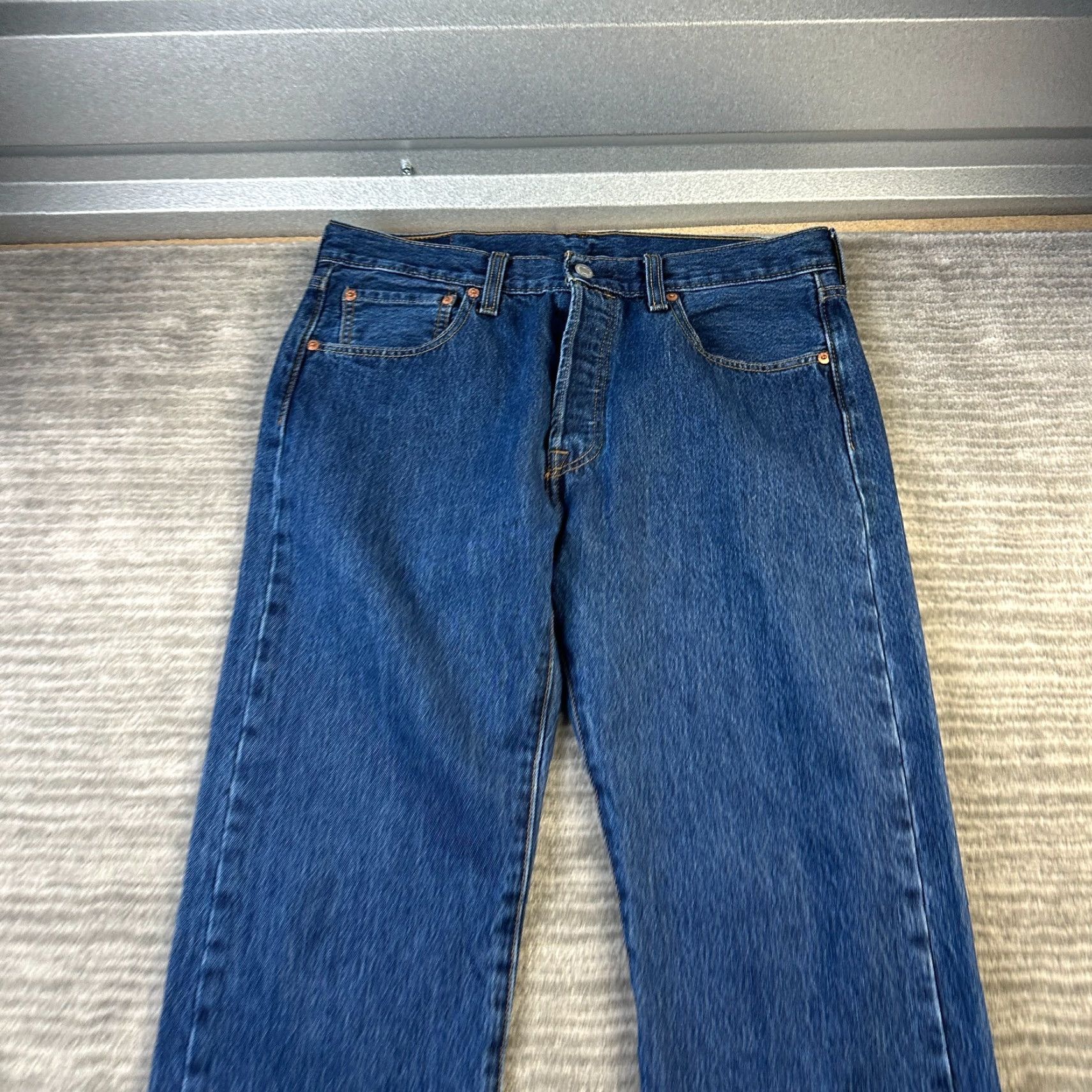 Levi's Levi's 501 Jeans Mens 33x30 Blue Denim Straight Button Fly Vintage No 90s Theme Regular Fit Size US 33 - 3 Thumbnail