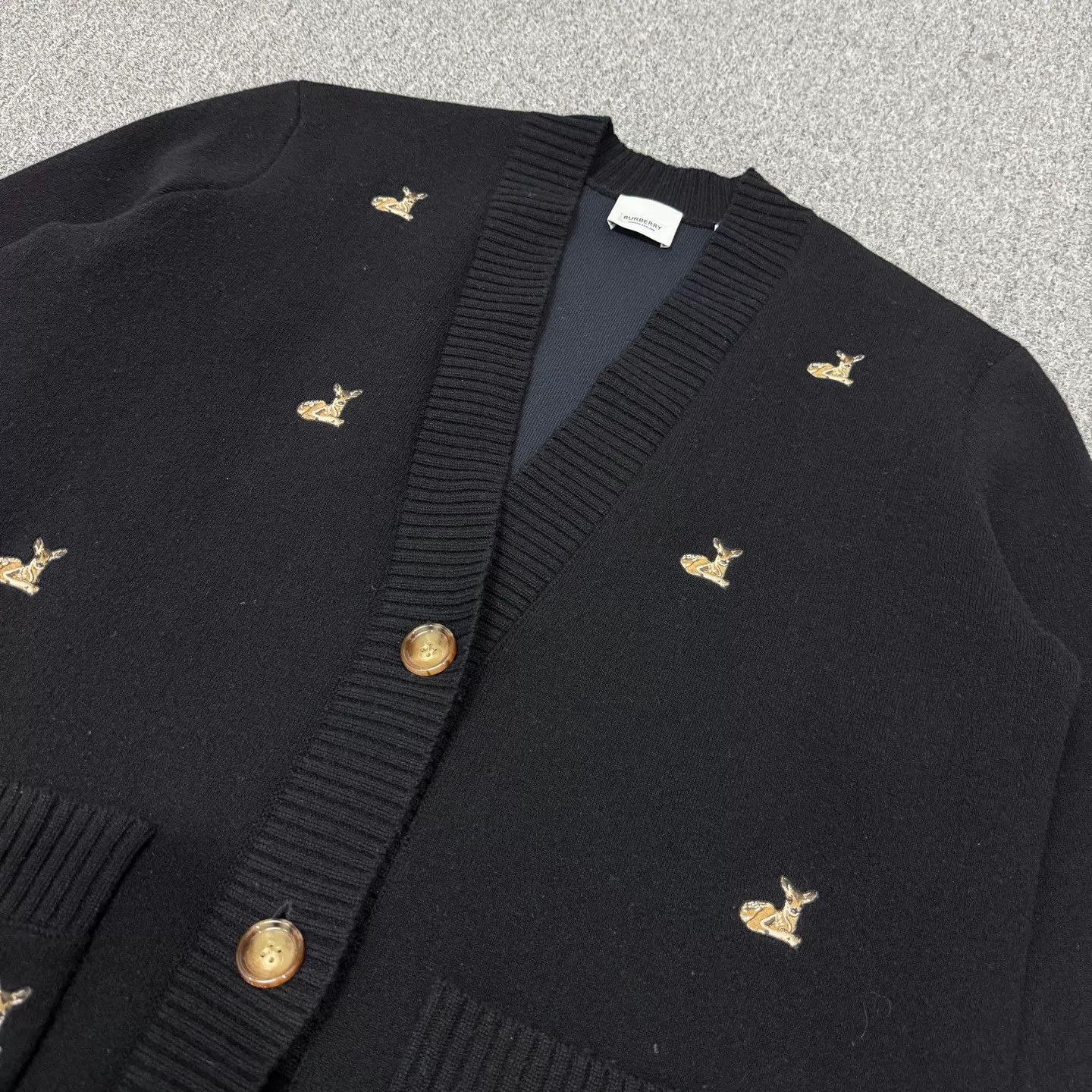 Burberry Burberry Black Embroidered Deer Wool Cardigan M 99 new Size M / US 6-8 / IT 42-44 - 3 Thumbnail