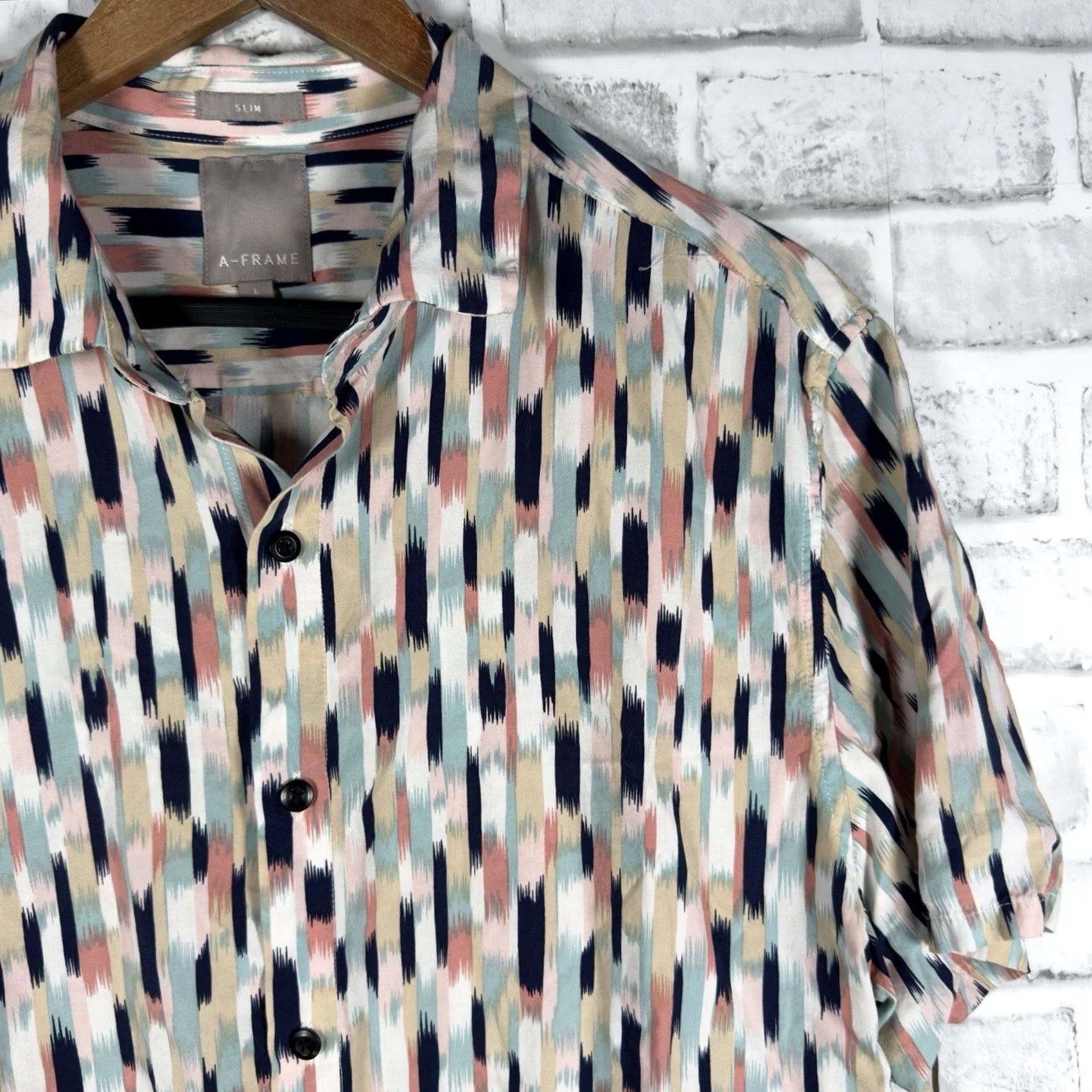 Frame A-Frame Slim Short Sleeve Button Down Rayon Shirt Mens Size L Multicolor Slim Shirt Size US L / EU 52-54 / 3 - 2 Thumbnail
