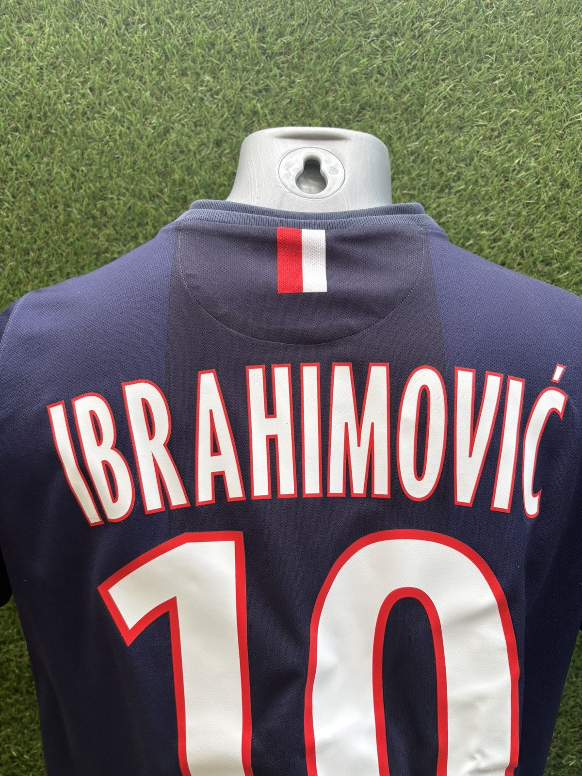 Nike Ibrahimovic psg jersey Size US XS / EU 42 / 0 - 5 Thumbnail