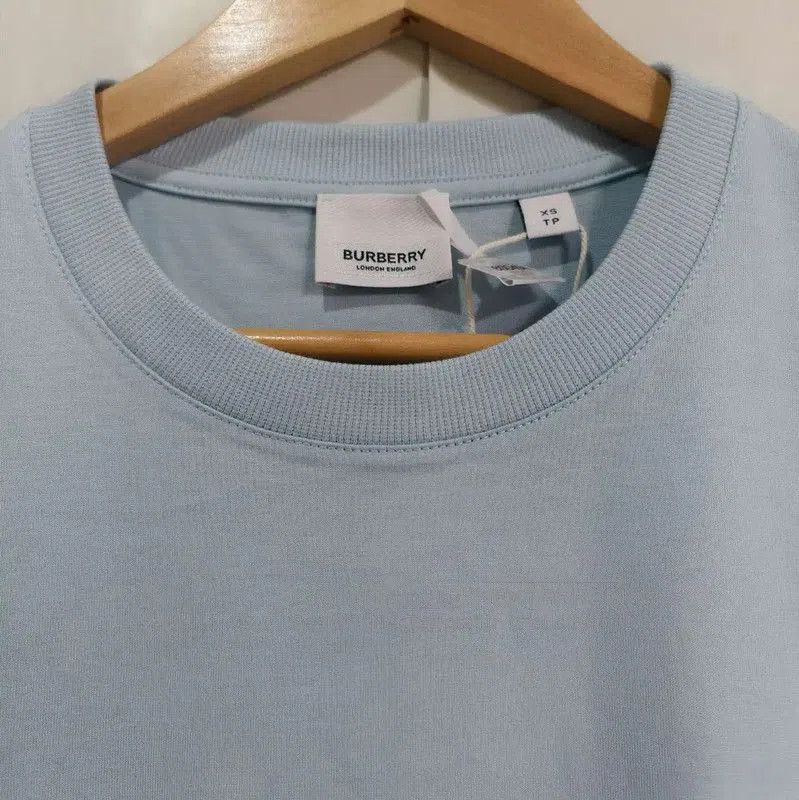 Burberry Burberry Summer Blue Cotton Embroidered T-shirt. Size XS / US 0-2 / IT 36-38 - 5 Thumbnail
