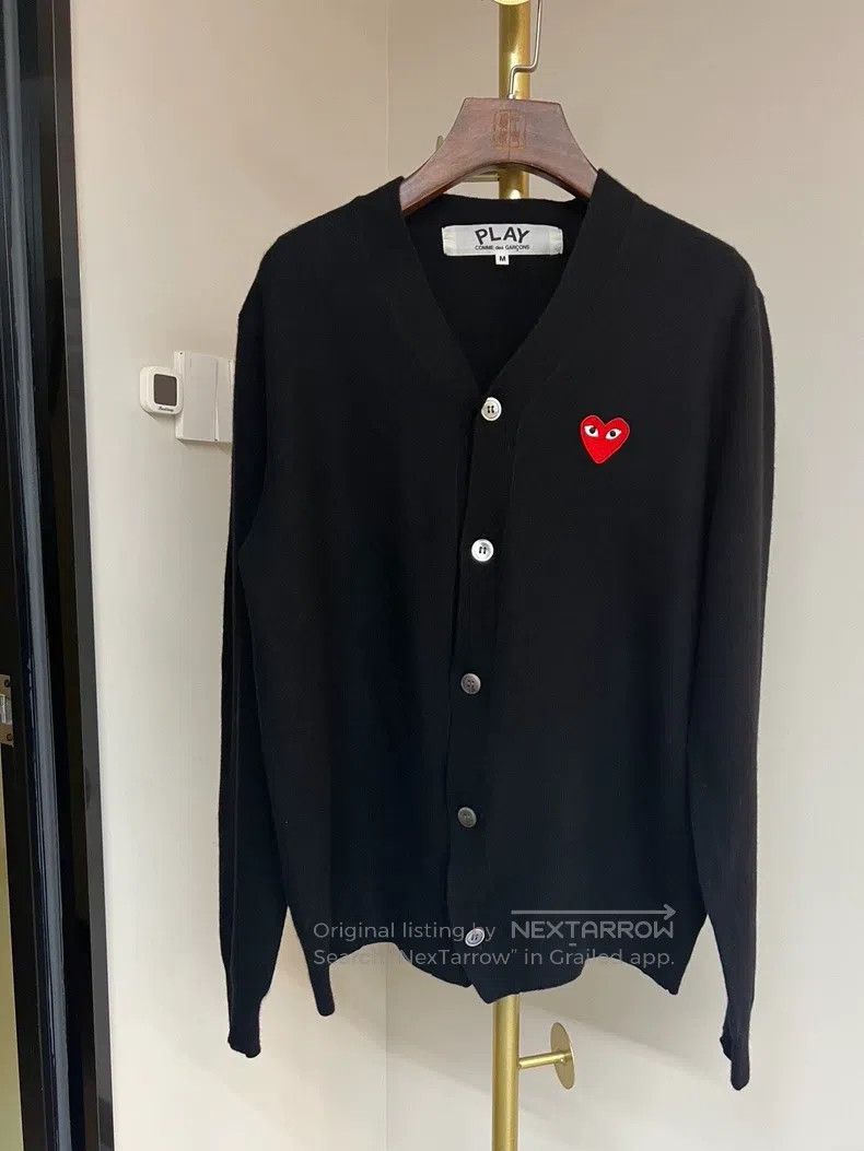 Comme des Garcons Comme Des Garcons Classic red heart men's and women's cash Size M / US 6-8 / IT 42-44 - 1 Thumbnail