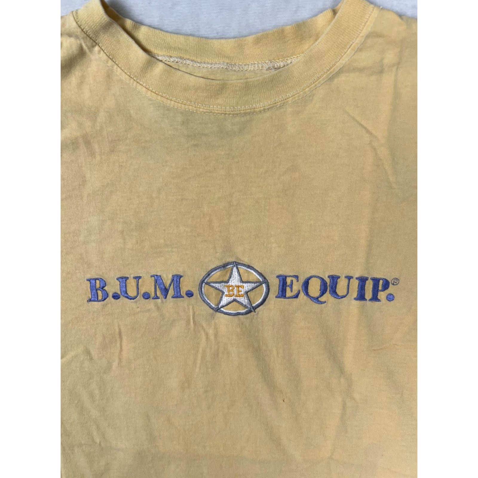 Vintage VINTAGE B.U.M. Equipment T-Shirt Mens Large Yellow Embroidered Logo 90s Size US L / EU 52-54 / 3 - 2 Thumbnail