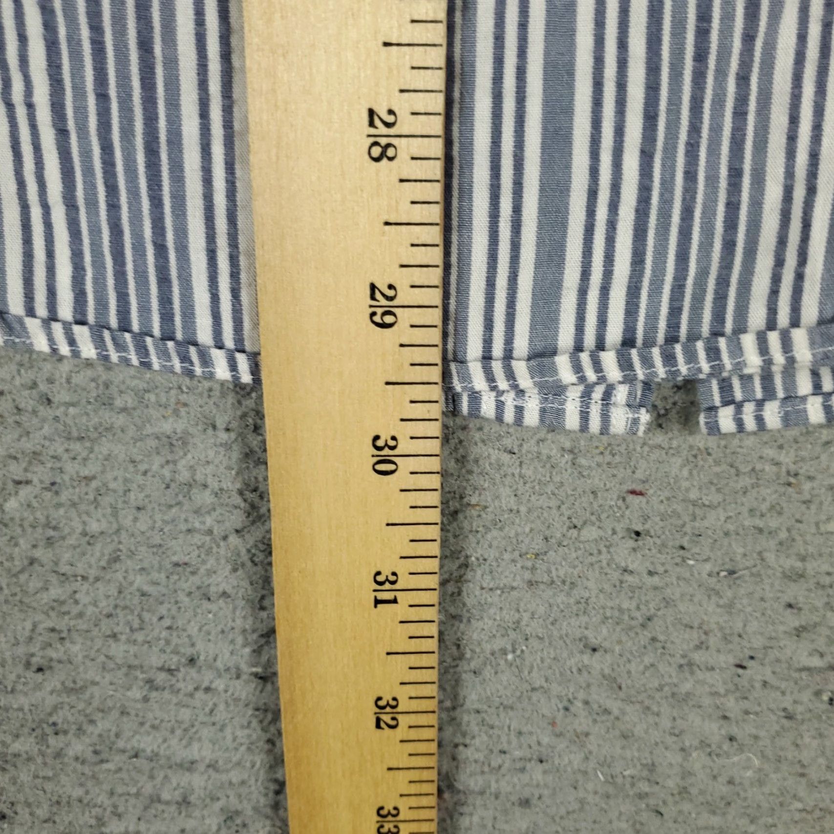 UNTUCKit UNTUCKit Blue Striped Button-Up Shirt Men's XL Short Sleeve Seersucker Size US XL / EU 56 / 4 - 4 Thumbnail