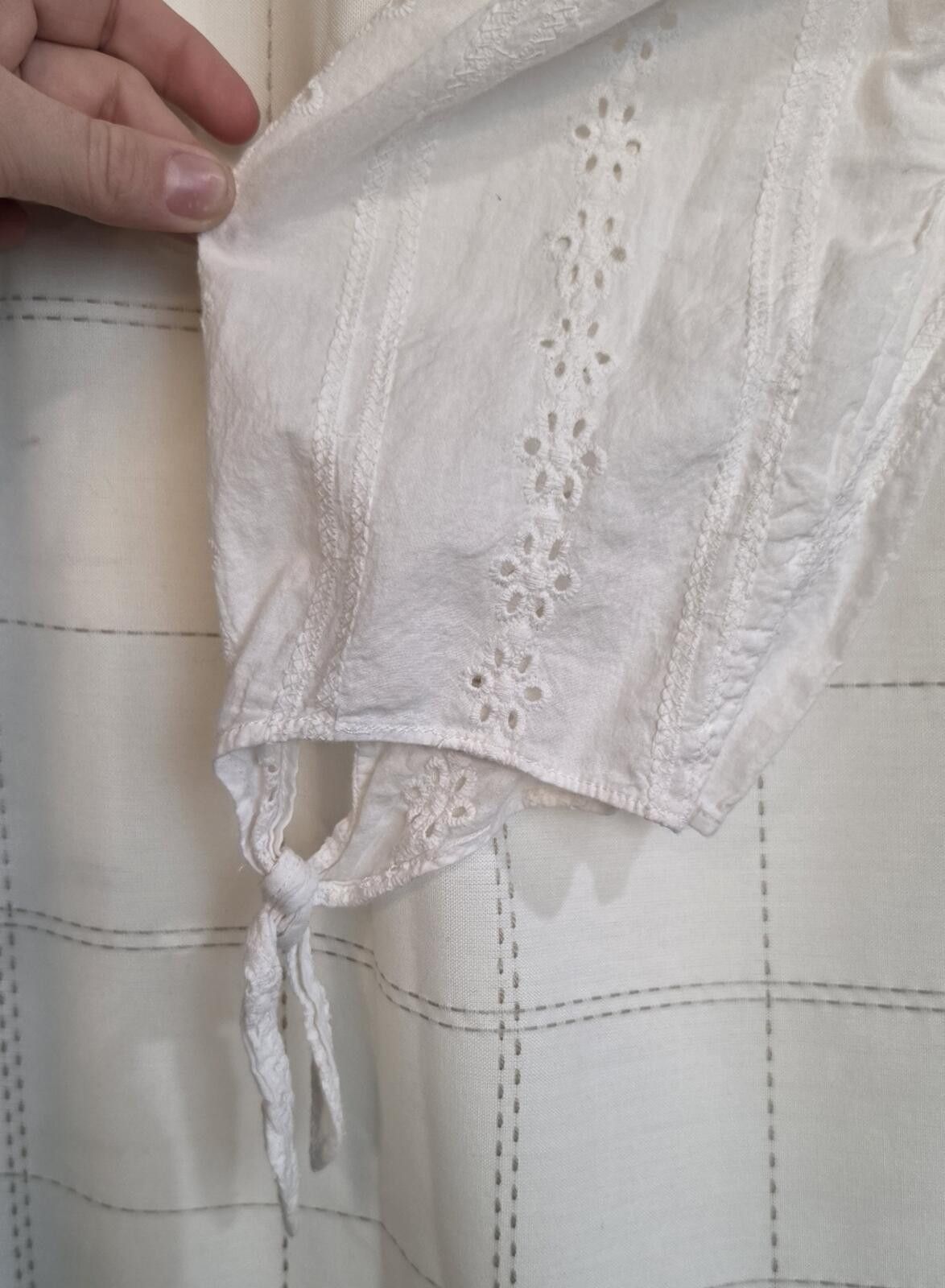 Other Lauren Conrad Eyelet Top Size XXL / US 16-18 / IT 52-54 - 3 Thumbnail