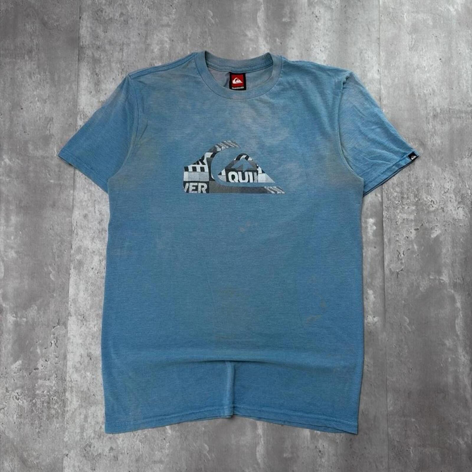 Quiksilver Y2K Light Blue Quiksilver Surf Faded Distressed T-Shirt Size US M / EU 48-50 / 2 - 1 Thumbnail