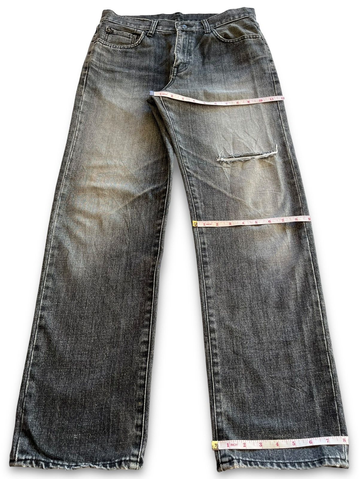 Japanese Brand × Uniqlo Vintage Uniqlo Faded Black Distressed Loose Jeans 31x30 Size US 31 - 12 Thumbnail