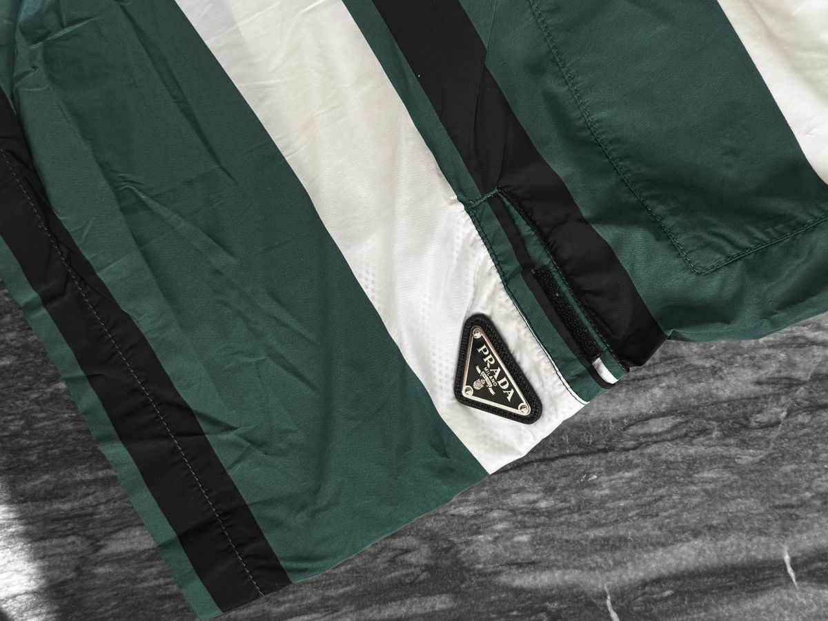 Prada Prada Board Short Size US 32 / EU 48 - 7 Thumbnail