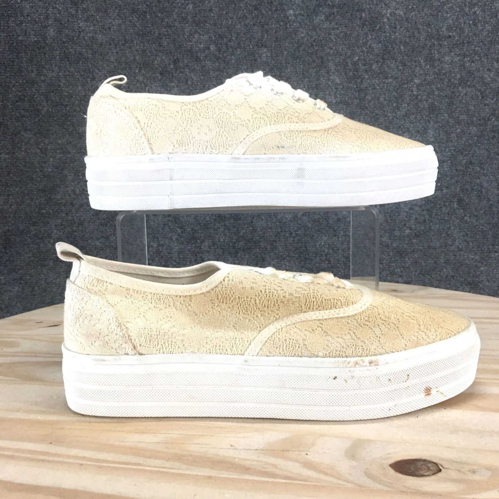 H&M Divided by H&M Shoes Womens 8 Platform Lace Sneaker Beige Lace Up Low Top Casual Size M / US 6-8 / IT 42-44 - 2 Thumbnail