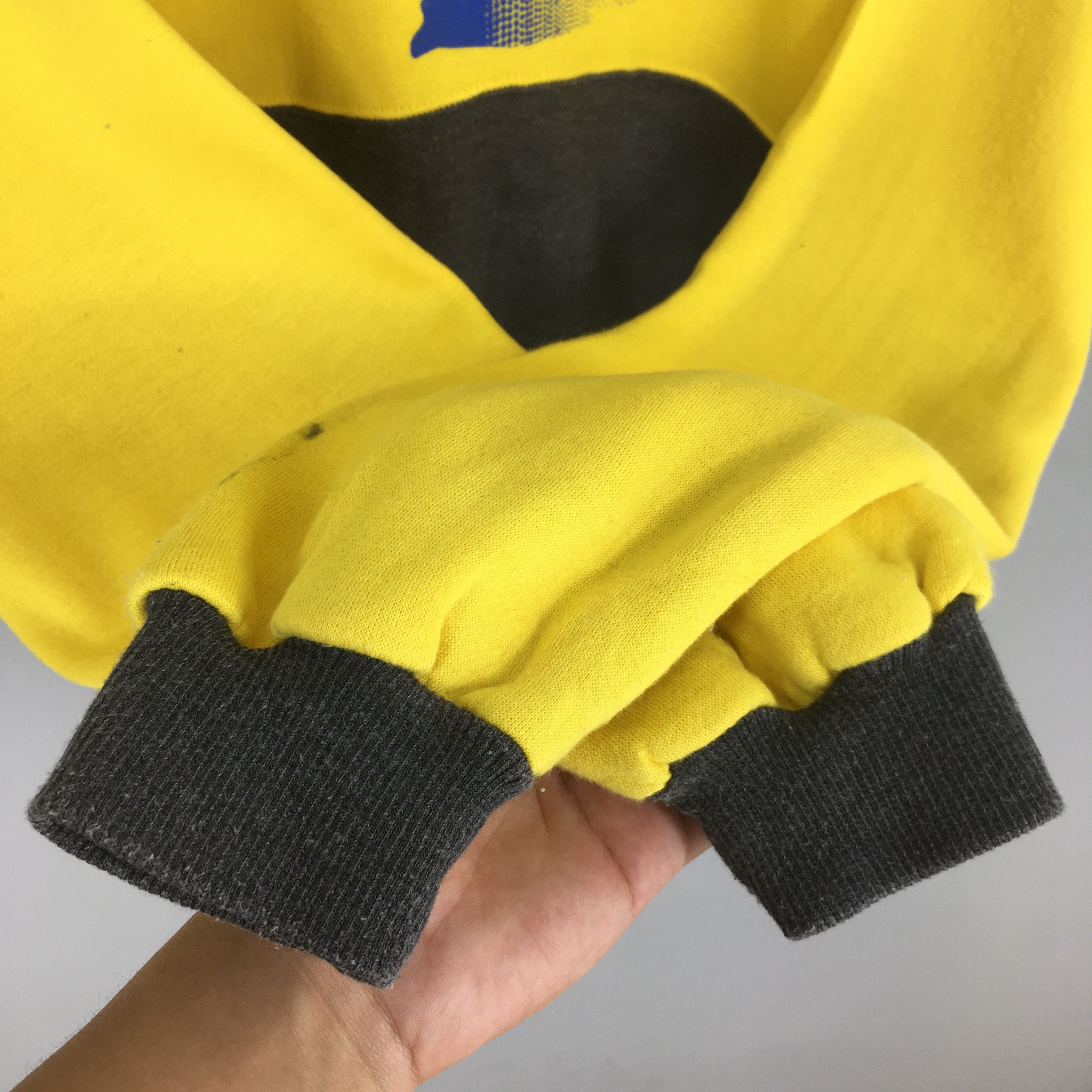 Benetton × Formula 1 Vintage Benetton Formula 1 Yellow Sweatshirt Medium Size US M / EU 48-50 / 2 - 4 Thumbnail