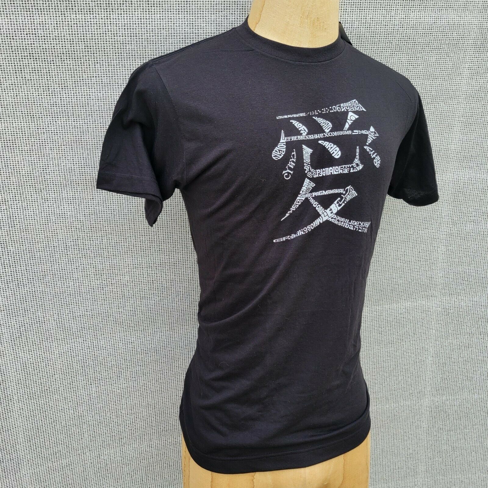 Tultex Men's Tultex Graphic Tshirt. Medium Size US M / EU 48-50 / 2 - 3 Thumbnail