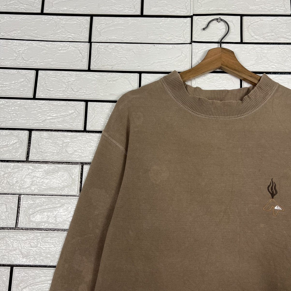 Quiksilver Vintage 90's QUIKSILVER Crewneck Sweatshirt #4289-C195 Size US M / EU 48-50 / 2 - 3 Thumbnail