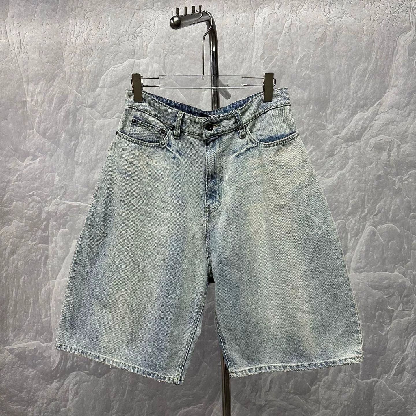 WE11DONE WE11DONE Distressed Denim Shorts Size S Size 24" / US 00 / IT 34 - 1 Thumbnail