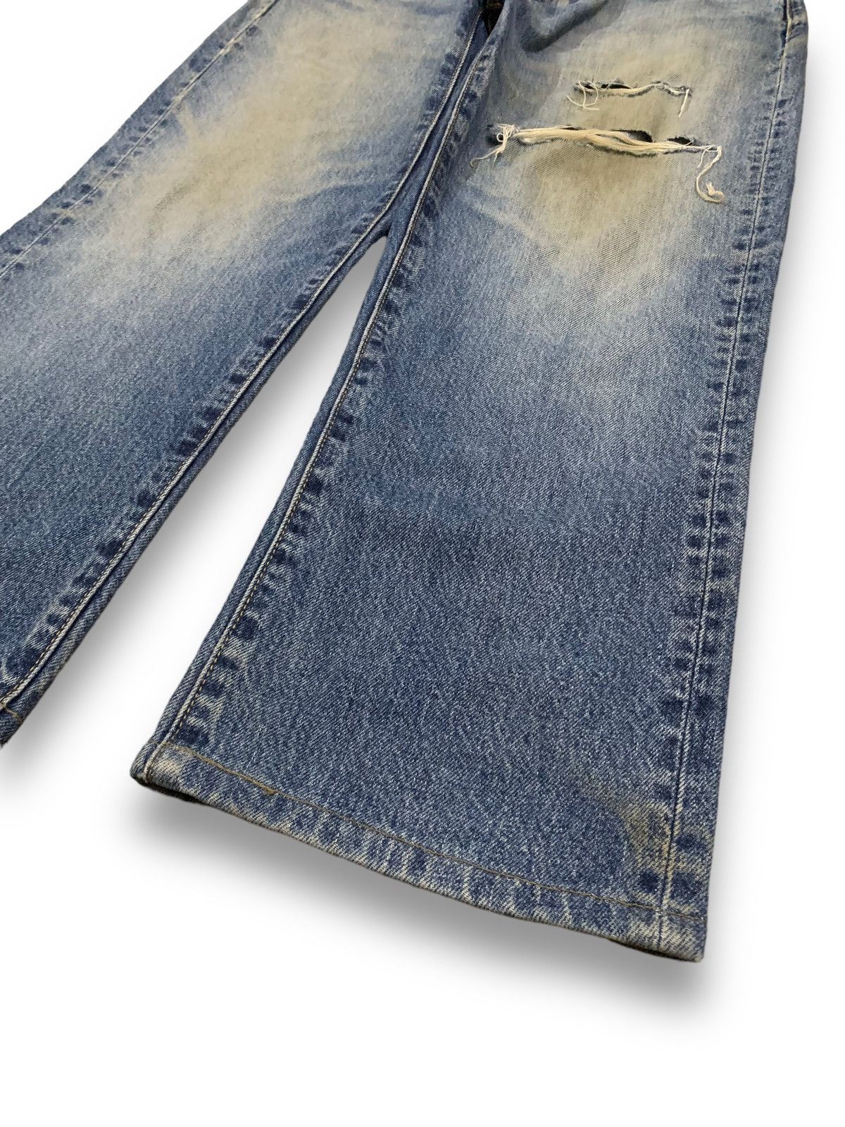 Uniqlo Vintage Uniqlo Dirt Mud Wash Straight Leg Distressed Jeans Size US 33 - 9 Thumbnail