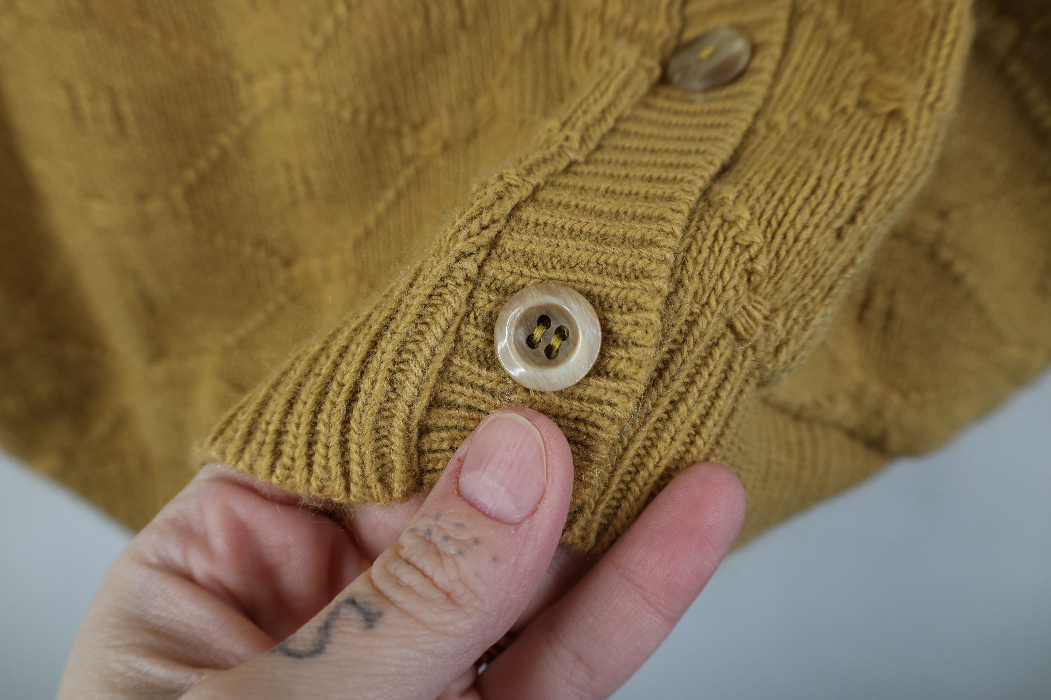 Vintage Vintage 90s Streetwear Knit Cardigan Sweater Vest Wheat USA Size XL / US 12-14 / IT 48-50 - 4 Thumbnail