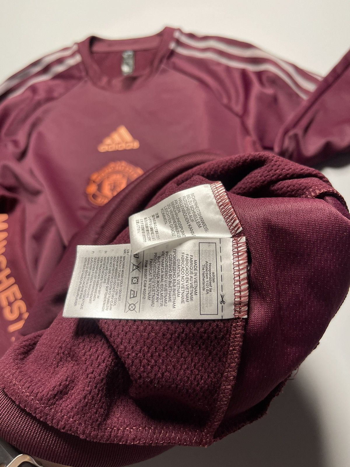 Adidas × Vintage MAN UNITED ADIDAS 2020/2021 FOOTBALL TRAVEL SWEATSHIRT Size US M / EU 48-50 / 2 - 8 Thumbnail