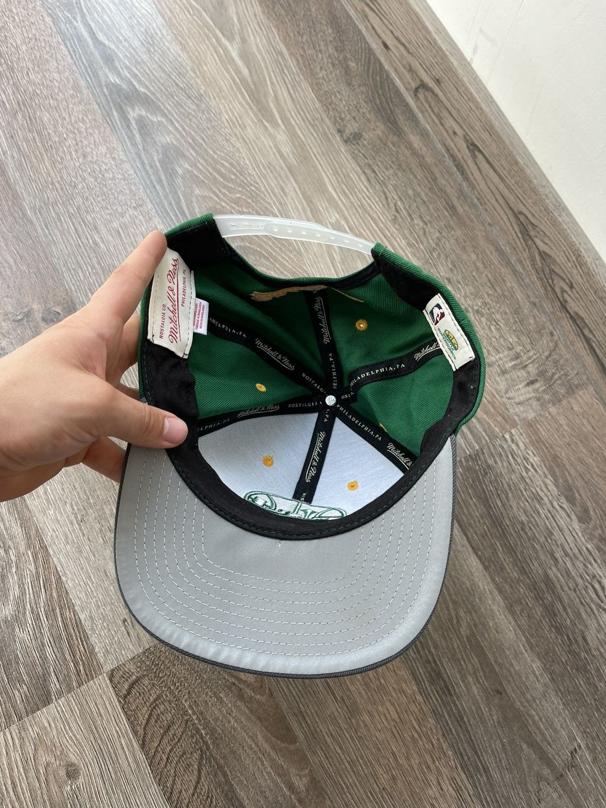 New Era × Vintage Seattle Supersonics Hat Men 9Fifty New Era NBA Snap Back Cap Size ONE SIZE - 4 Thumbnail