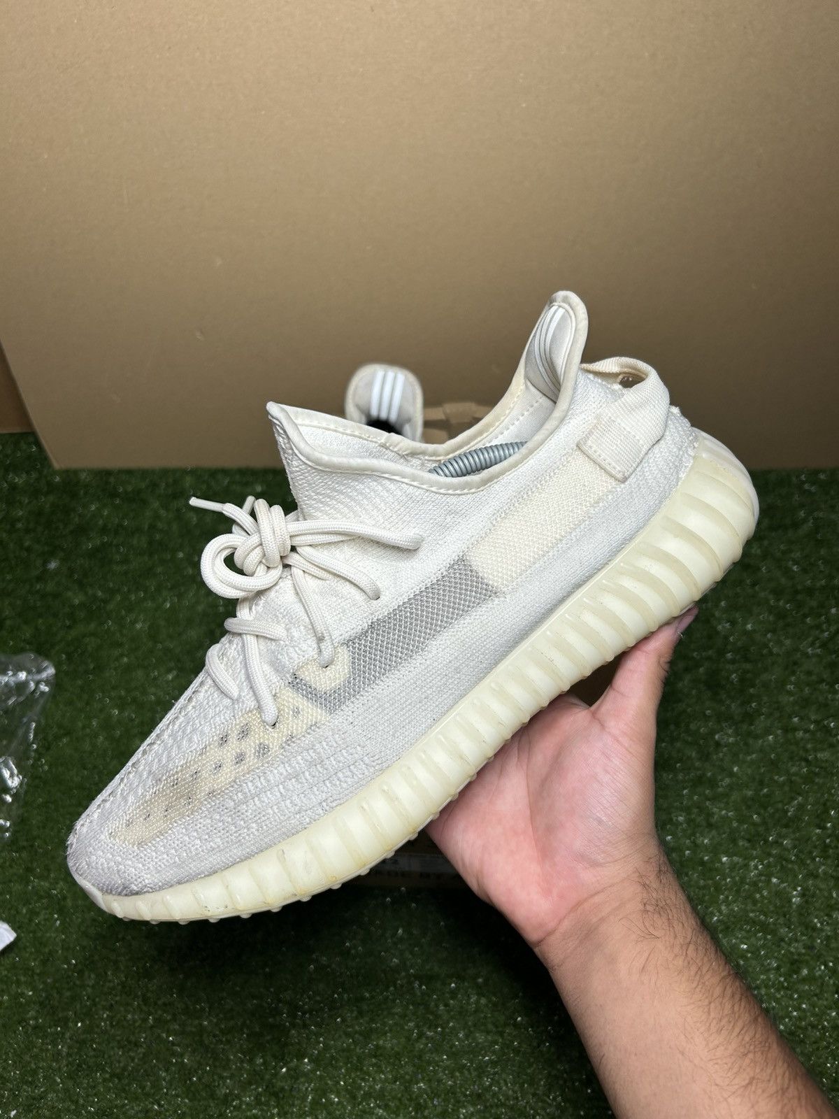 Yeezy Yeezy 350 bone Size US 12 / EU 45 - 2 Thumbnail