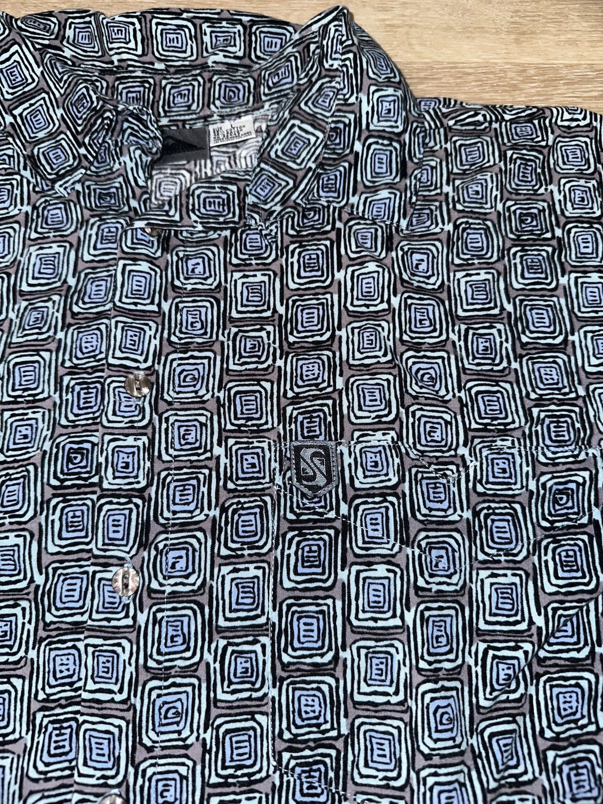 Quiksilver Vintage Quiksilver Button Up Shirt Size US L / EU 52-54 / 3 - 4 Thumbnail