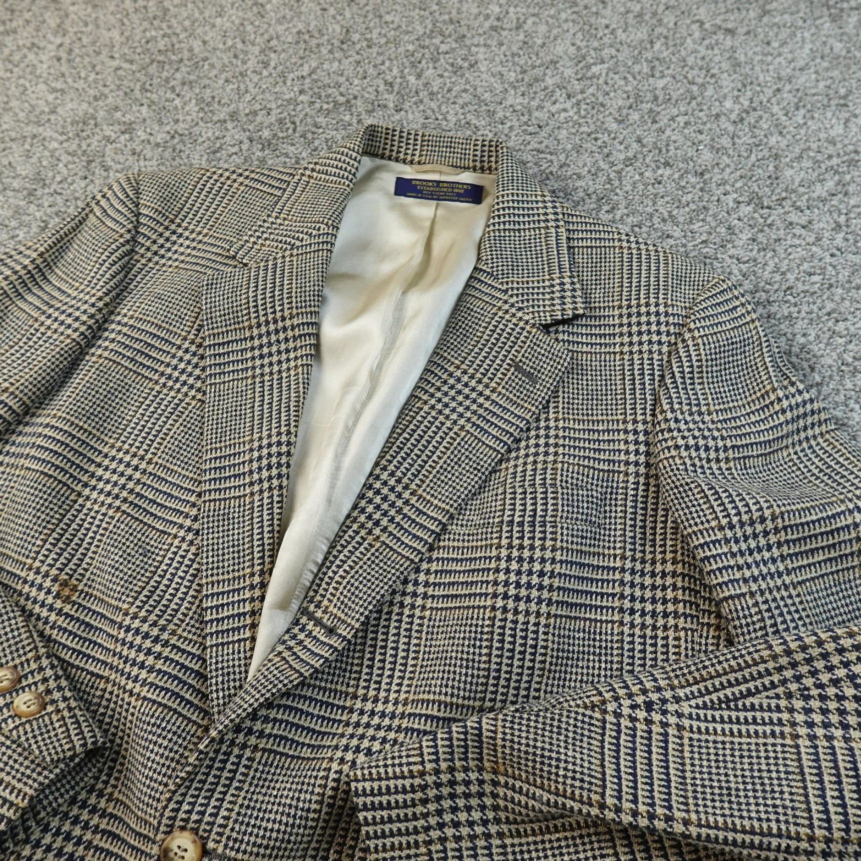 Brooks Brothers VTG Brooks Brothers Sport Coat Mens 42L Brown Tweed Plaid Wool Jacket Two-Button Notch Lapel Regular Fit Long Size US XS / EU 42 / 0 - 2 Thumbnail