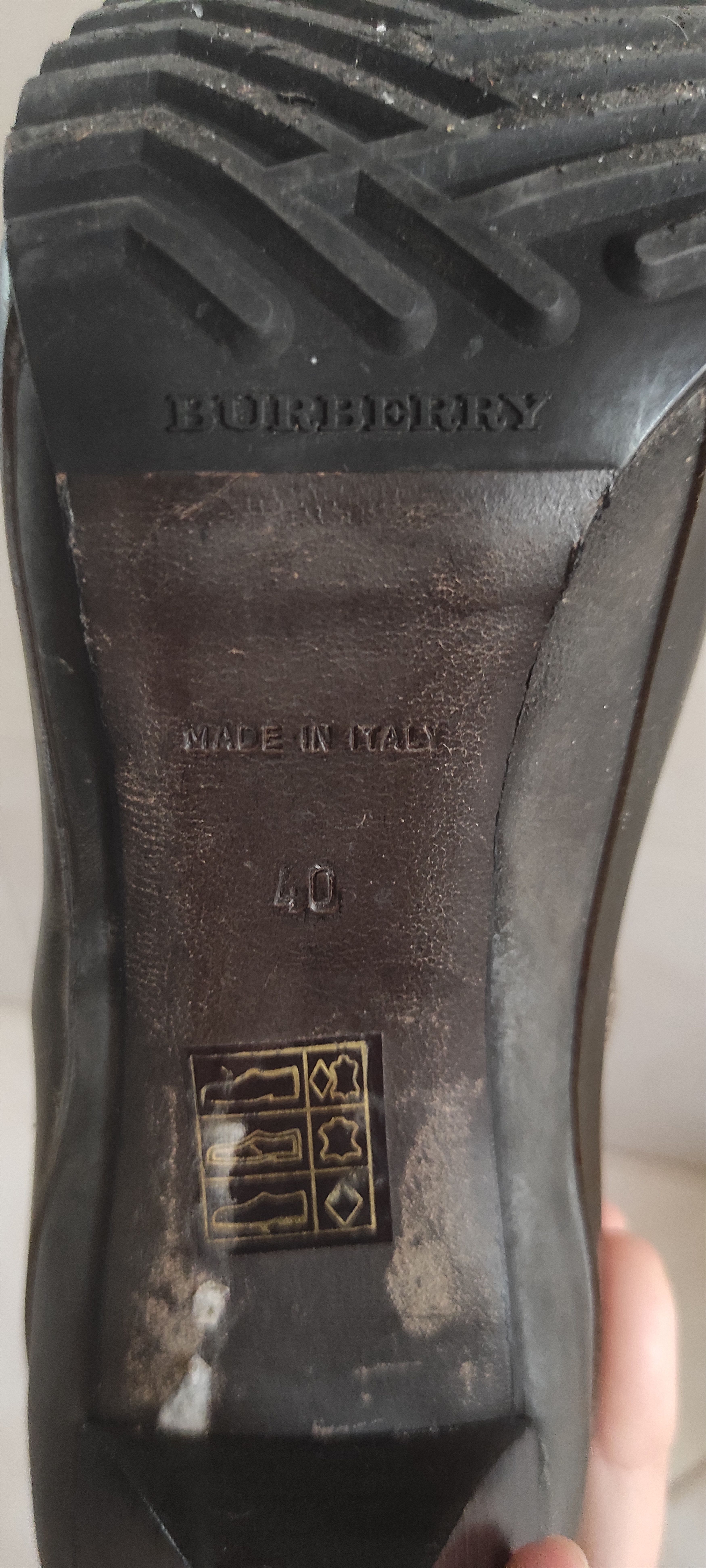 Burberry Burberry Brit Beverley Ankle Bootie Brown Quilted Sz Eur 40 Size US 8.5 / IT 38.5 - 15 Thumbnail