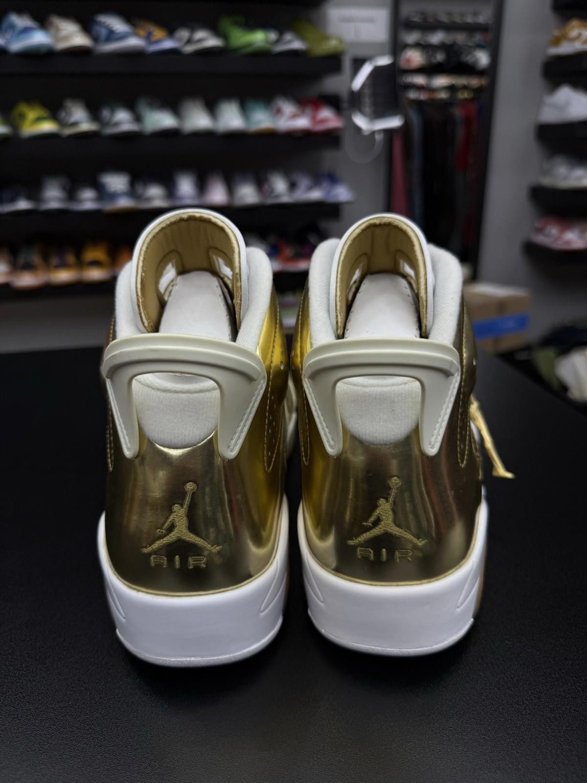 Jordan Brand Size 10 - Air Jordan 6 Retro Pinnacle (854271-730) Size US 10 / EU 43 - 12 Thumbnail