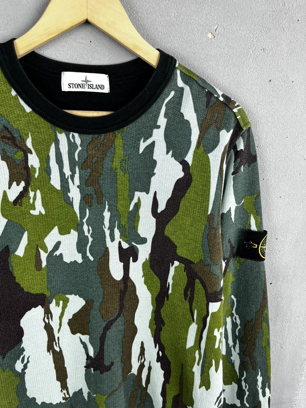 Stone Island Stone Island Garment Dyed Camo Green sweatshirt Size US L / EU 52-54 / 3 - 4 Thumbnail