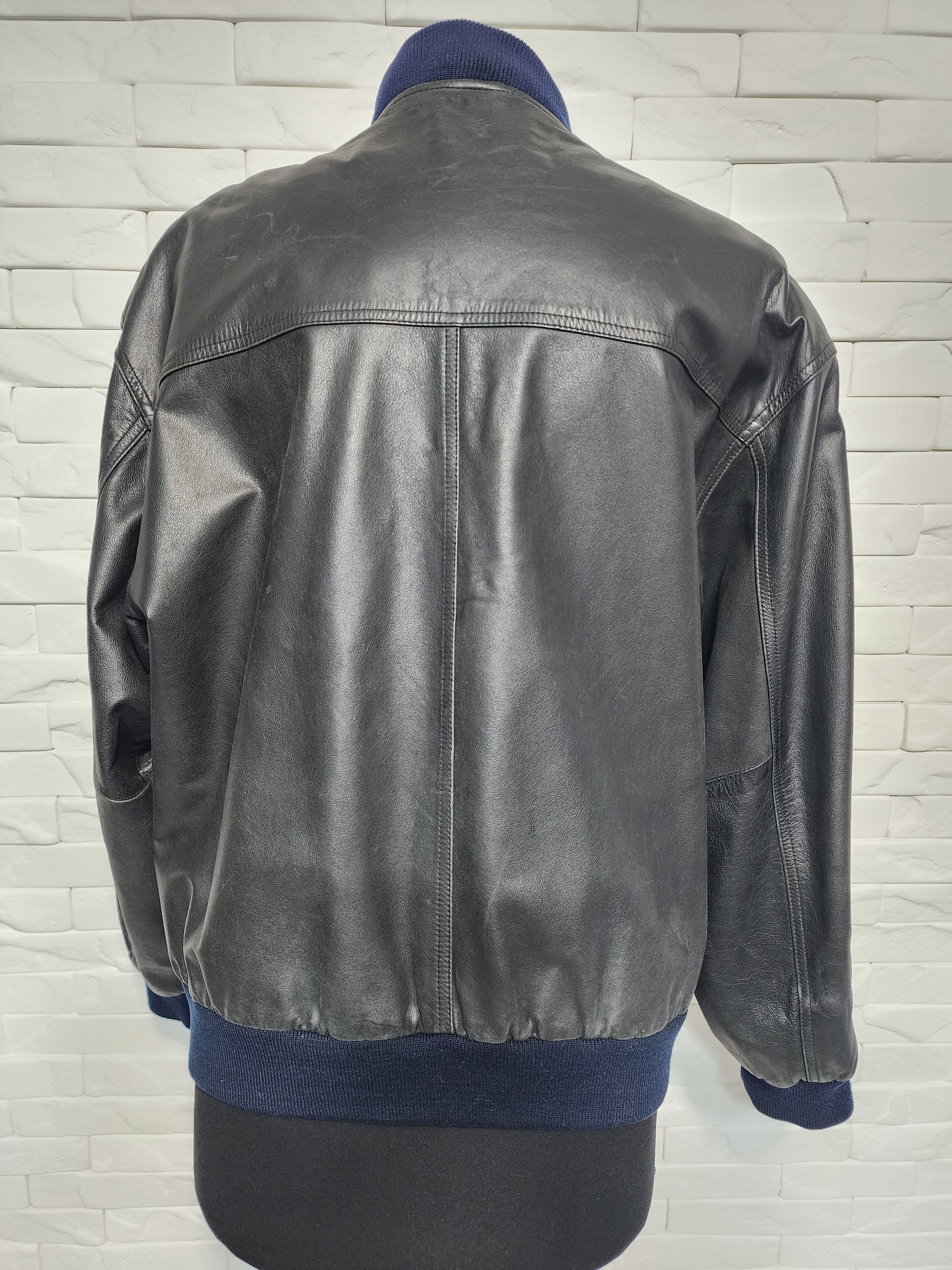 Genuine Leather Men's black leather jacket. Size US L / EU 52-54 / 3 - 4 Thumbnail