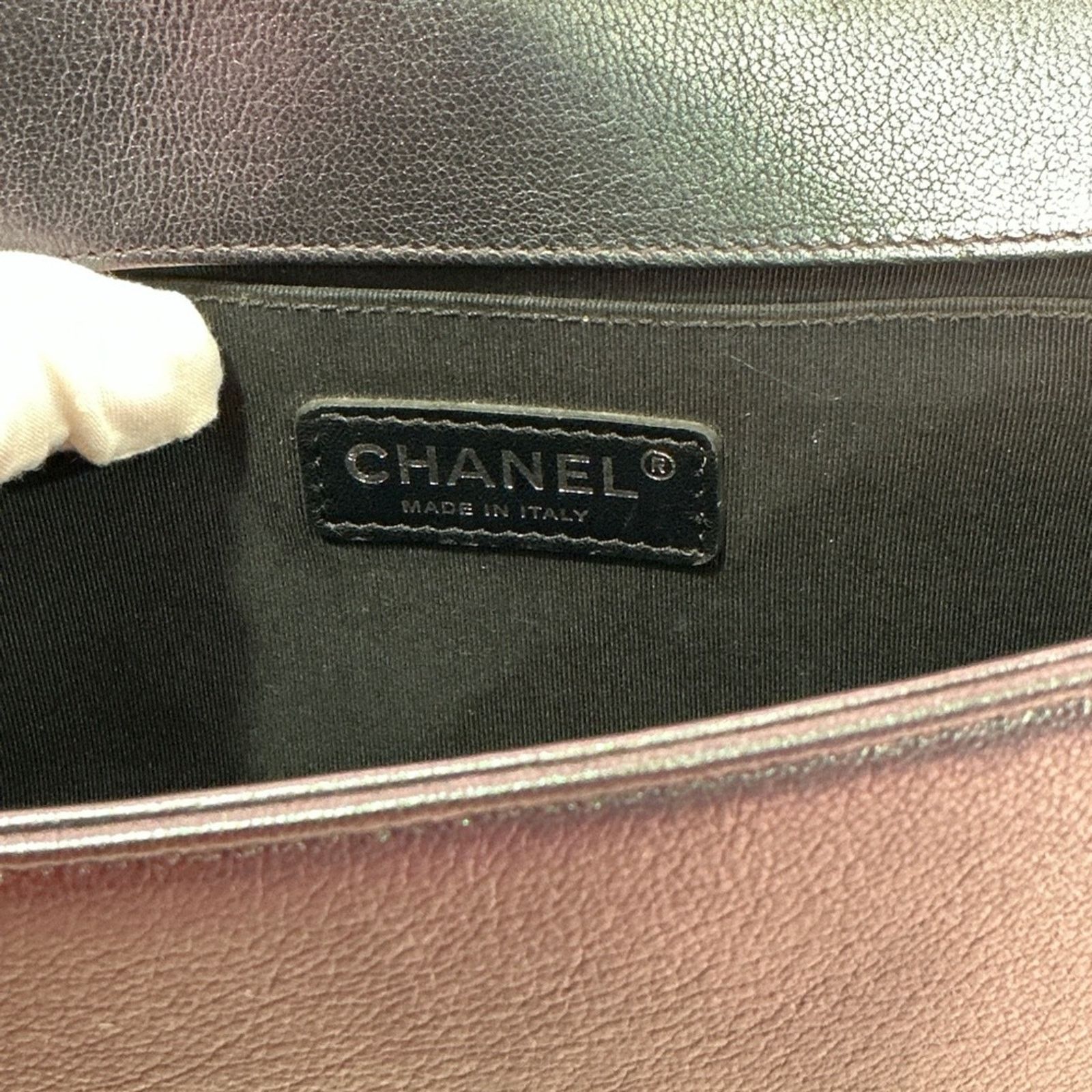 Chanel Chanel Purple Iridescent Mermaid Boy Flap Bag goatskin leath Size ONE SIZE - 14 Thumbnail