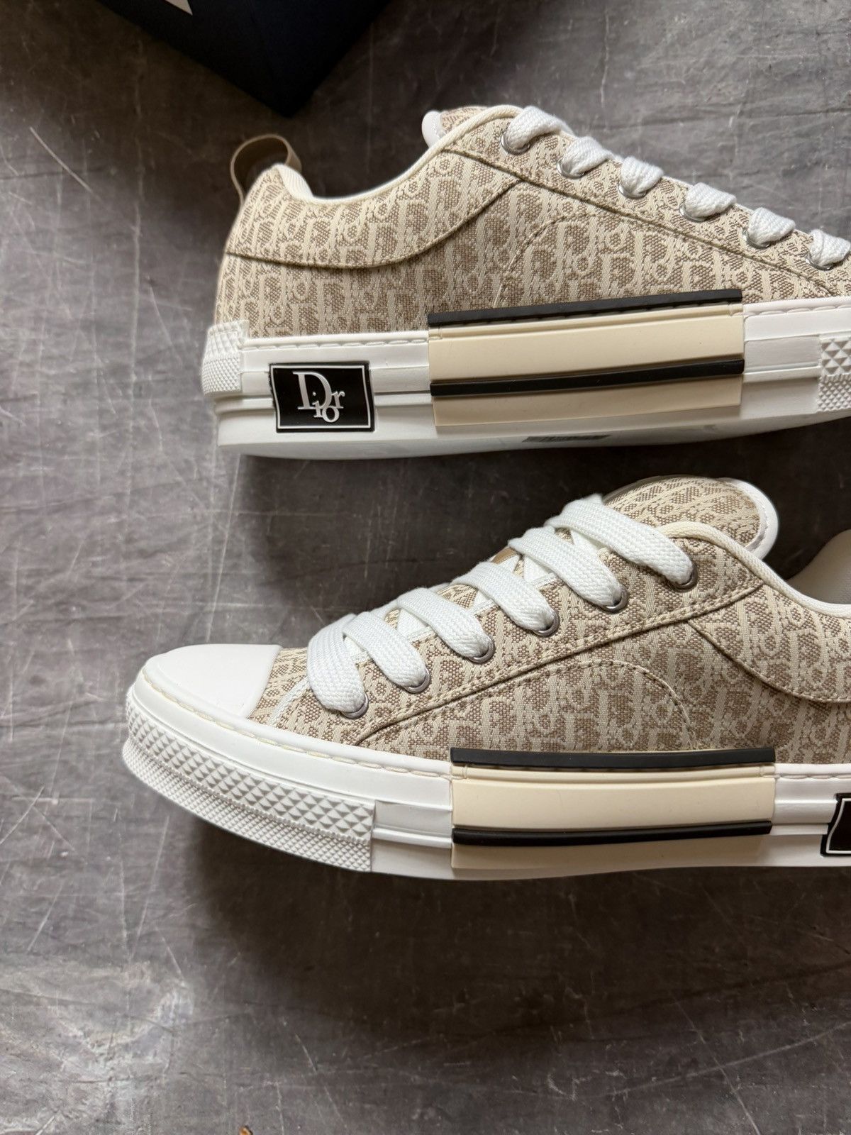 Dior Dior B23 Skater 'Dior Oblique - Beige' Size US 13 / EU 46 - 3 Thumbnail