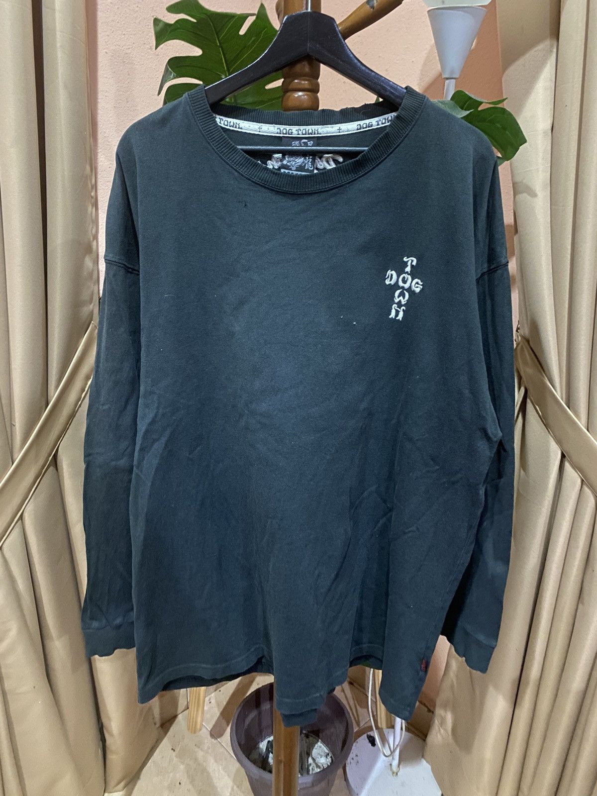 Dogtown Dogtown Black Dragon Cross Graphic Long Sleeve T-Shirt Size US XL / EU 56 / 4 - 5 Thumbnail