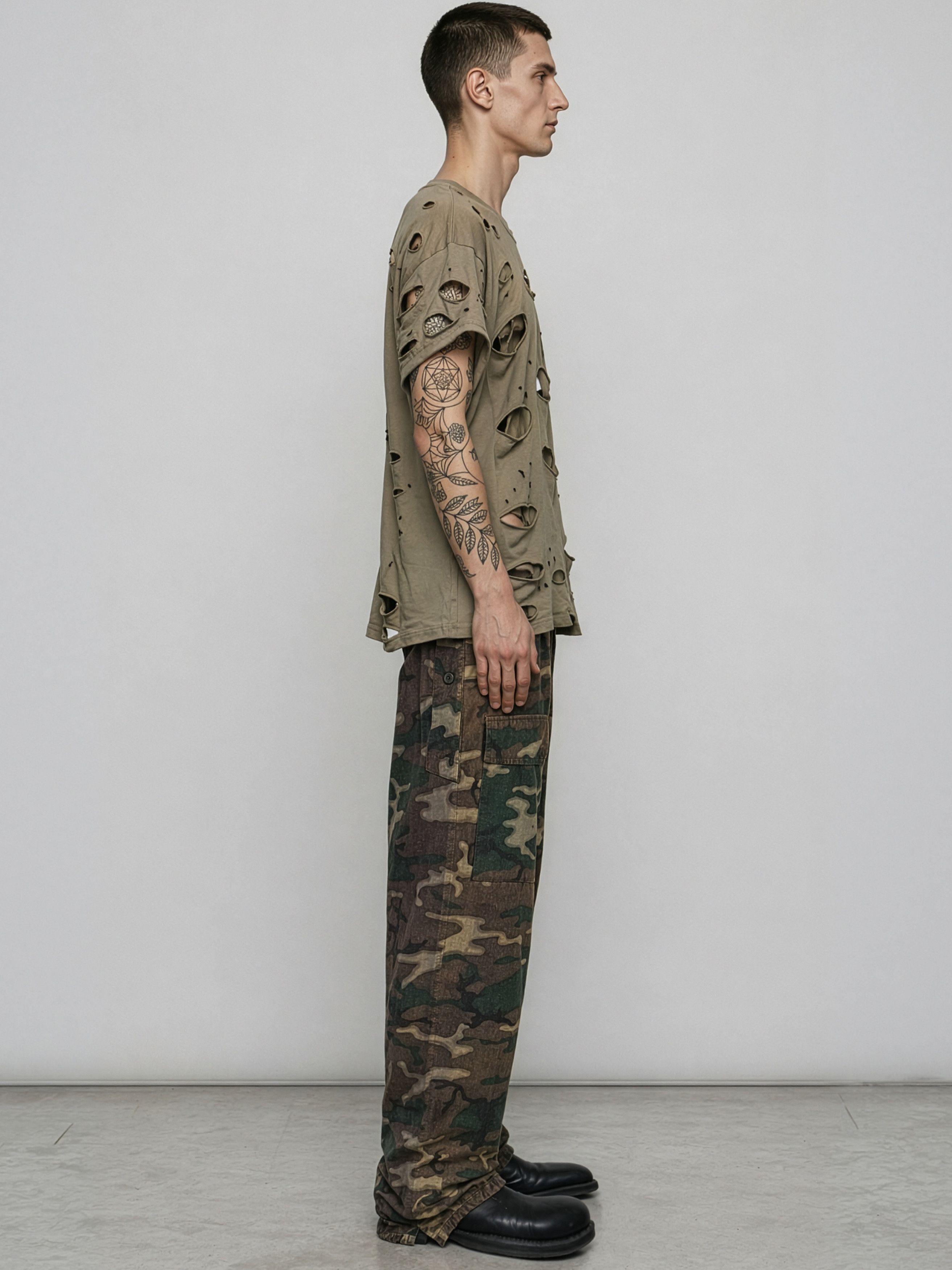 Givenchy Runway FW'23 Oversized Camouflage Cargo Trousers Size US 32 / EU 48 - 3 Thumbnail