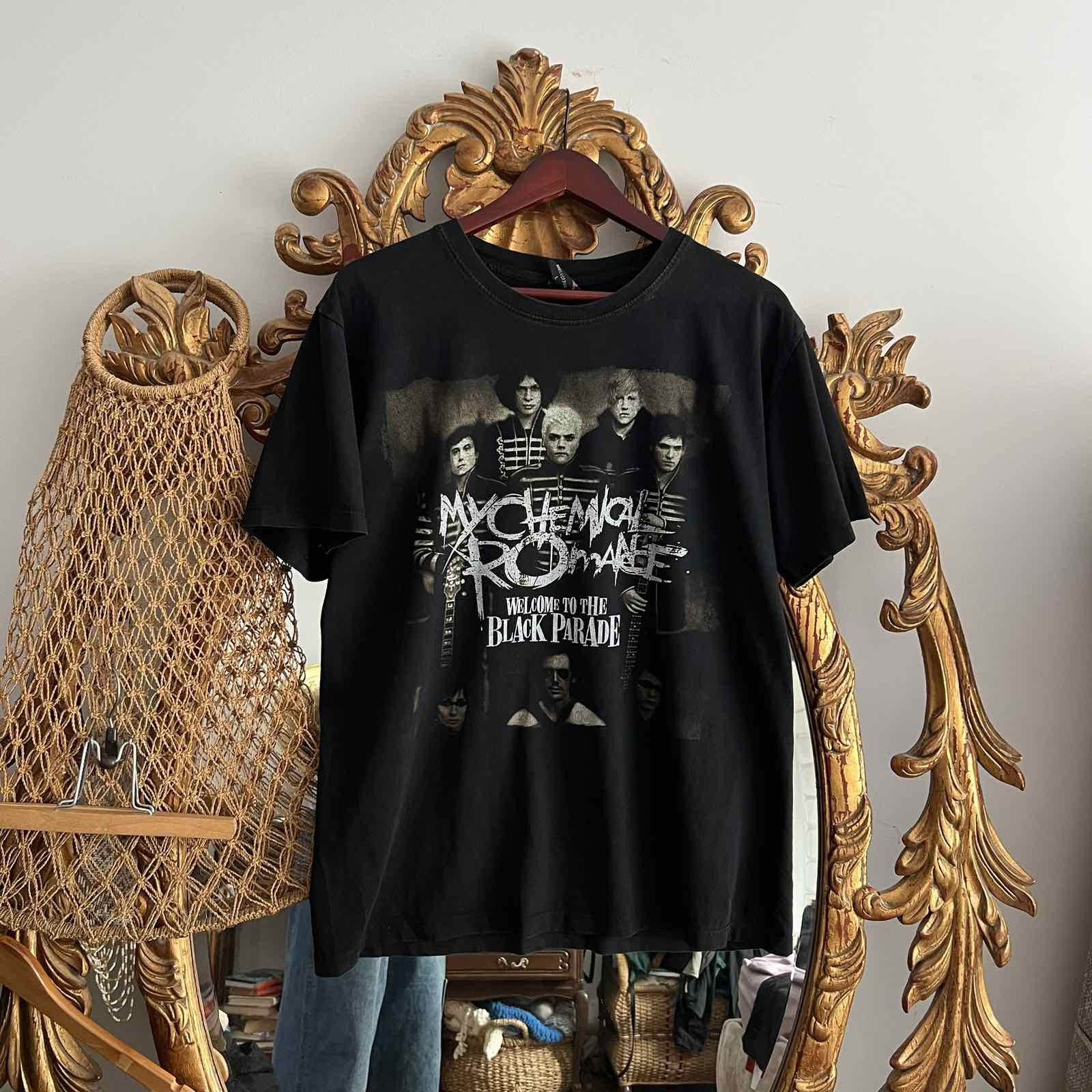 Band Tees Vintage My Chemical Romance Black Parade T Shirt FADED Size US L / EU 52-54 / 3 - 1 Thumbnail