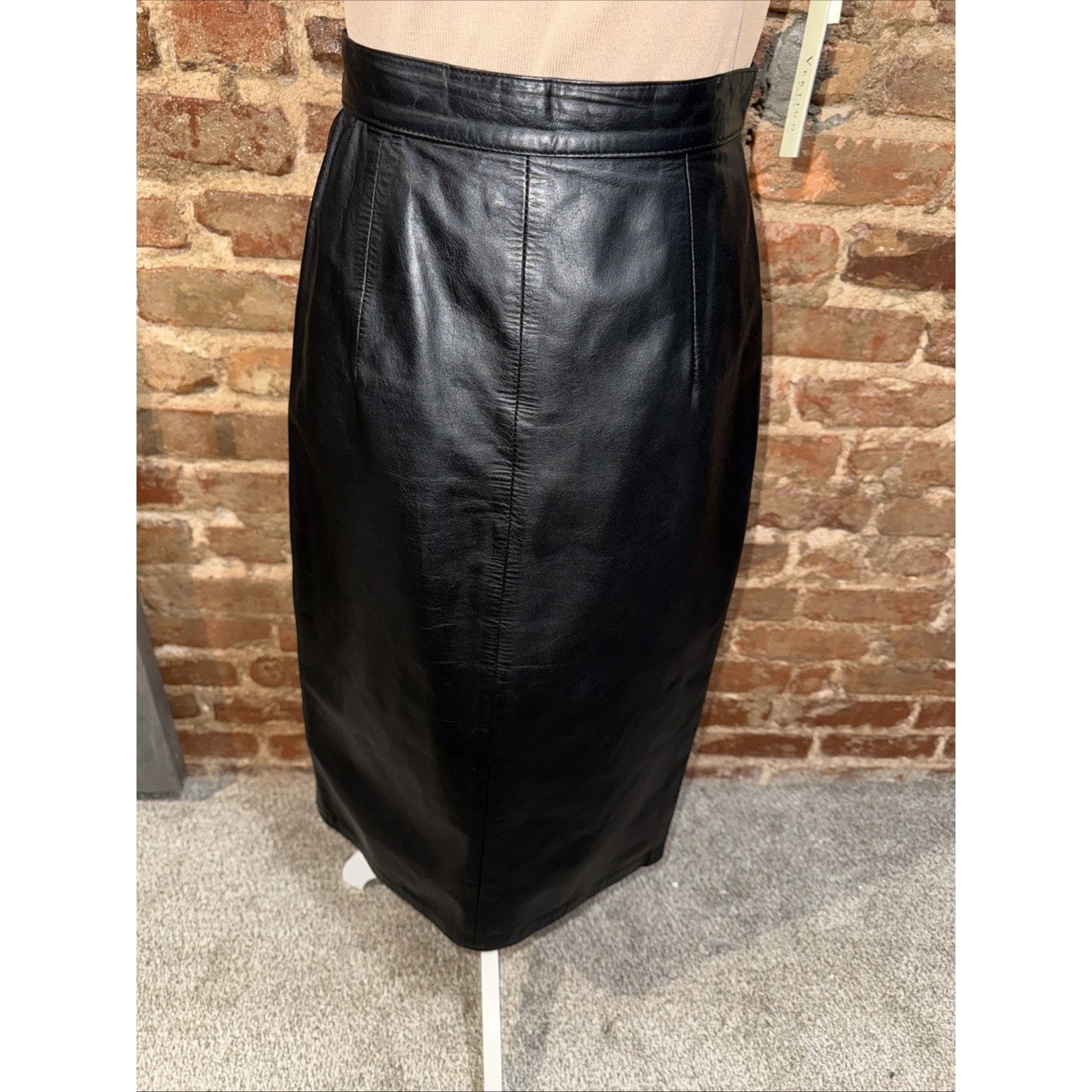 Other CEDARS VINTAGE Black Leather Midi Skirt Lined Sz 8 Mob Wife Size 30" / US 8 / IT 44 - 2 Thumbnail