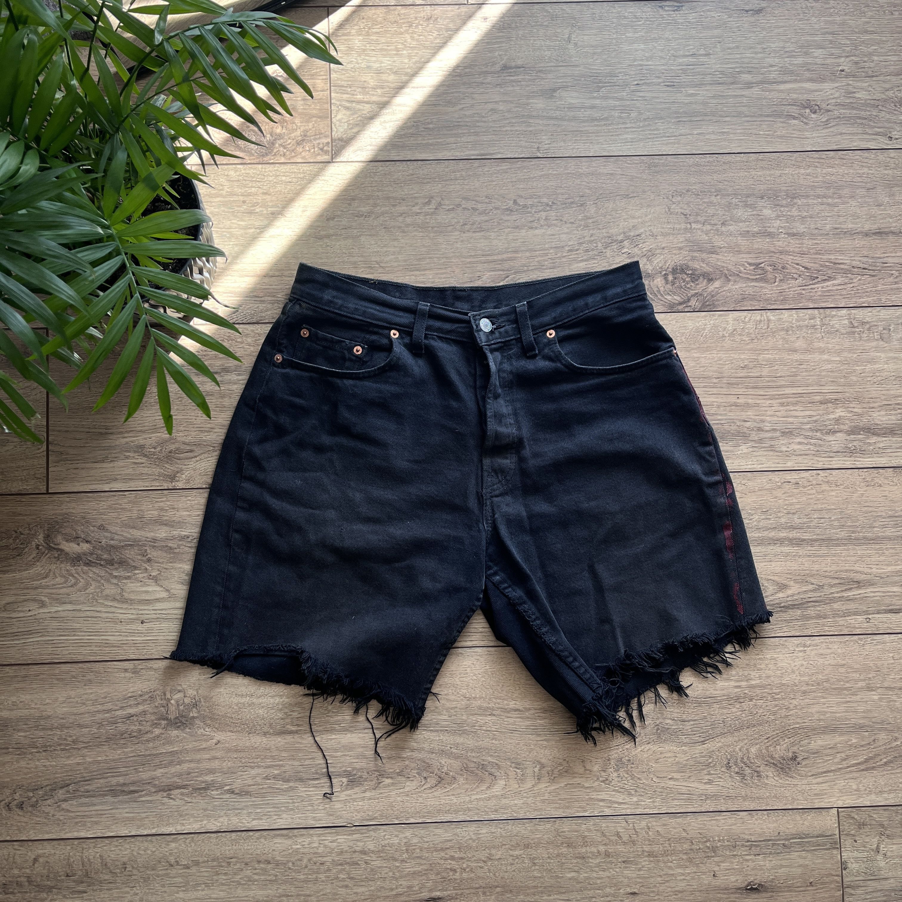 Levi's × Vintage Vintage y2k washed distressed custom Levis denim shorts Size US 33 - 4 Thumbnail