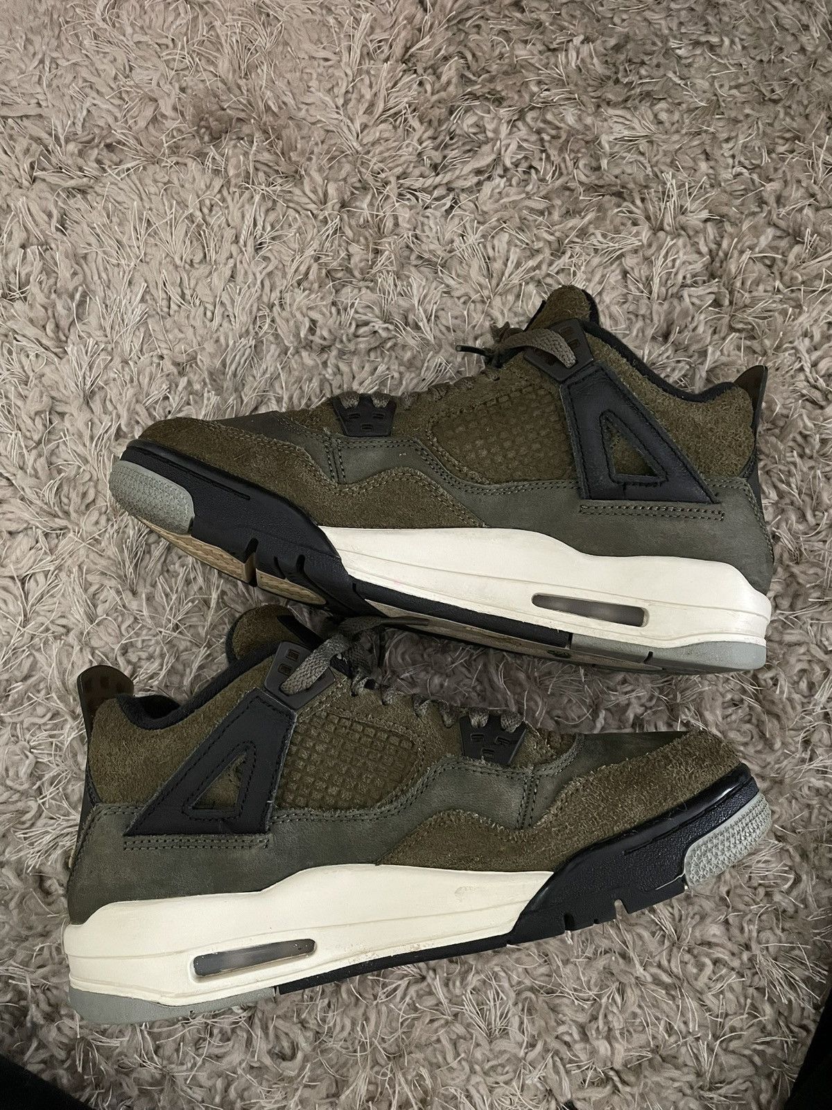 Jordan Brand Jordan 4 olive Size US 7 / EU 40 - 3 Thumbnail