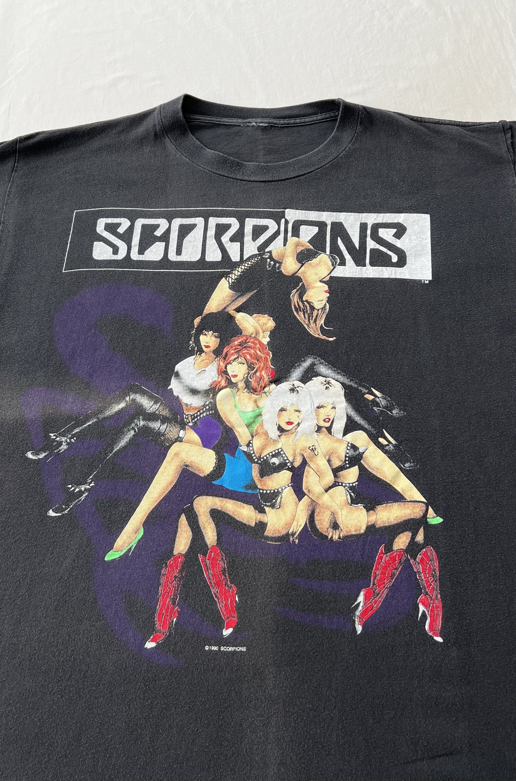 Band Tees Vintage 1990 Scorpions Tease Me Please Me Black T-shirt Size US L / EU 52-54 / 3 - 5 Thumbnail