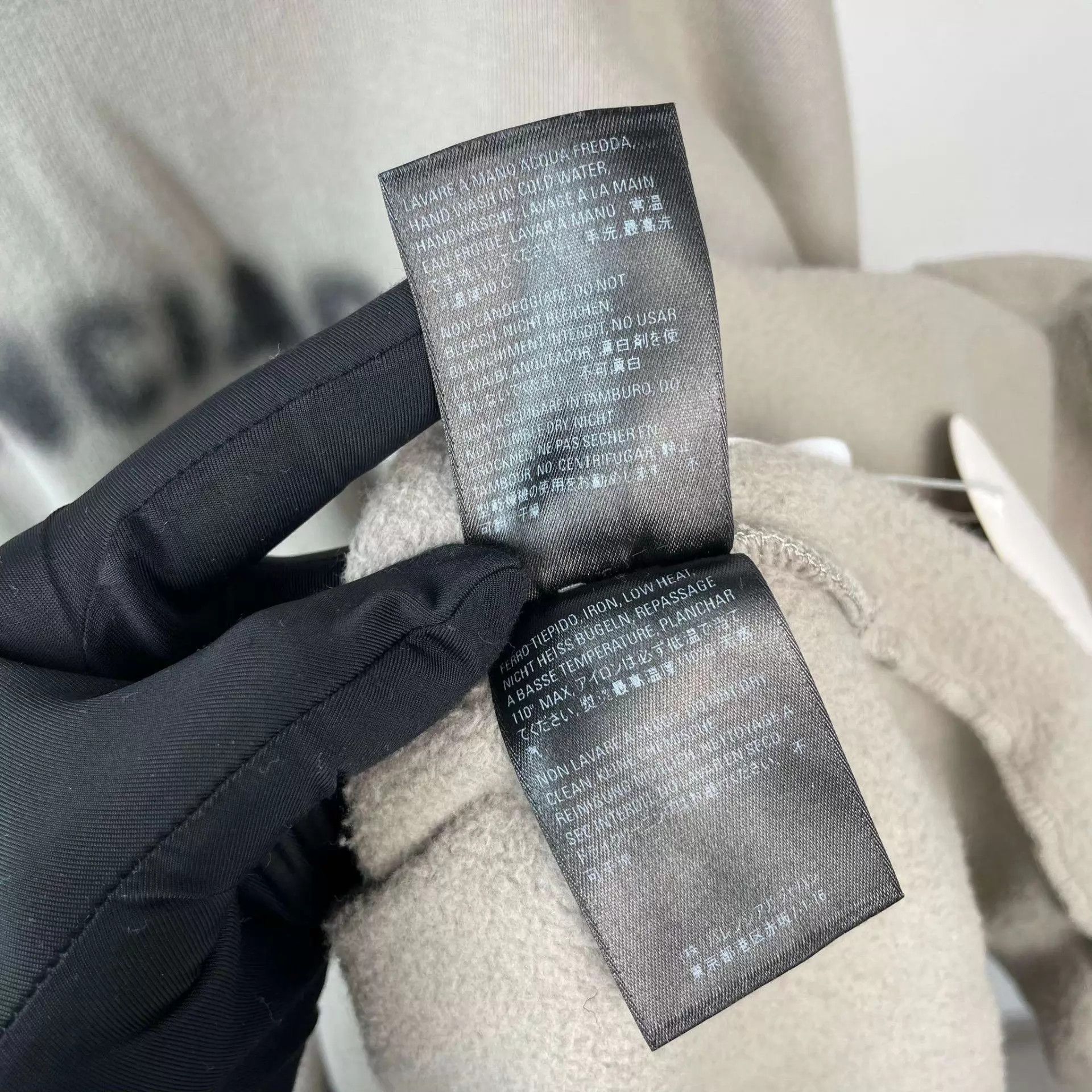 Balenciaga Balenciaga 95 New Cotton Distressed Hoodie XS Gray Size XS / US 0-2 / IT 36-38 - 8 Thumbnail